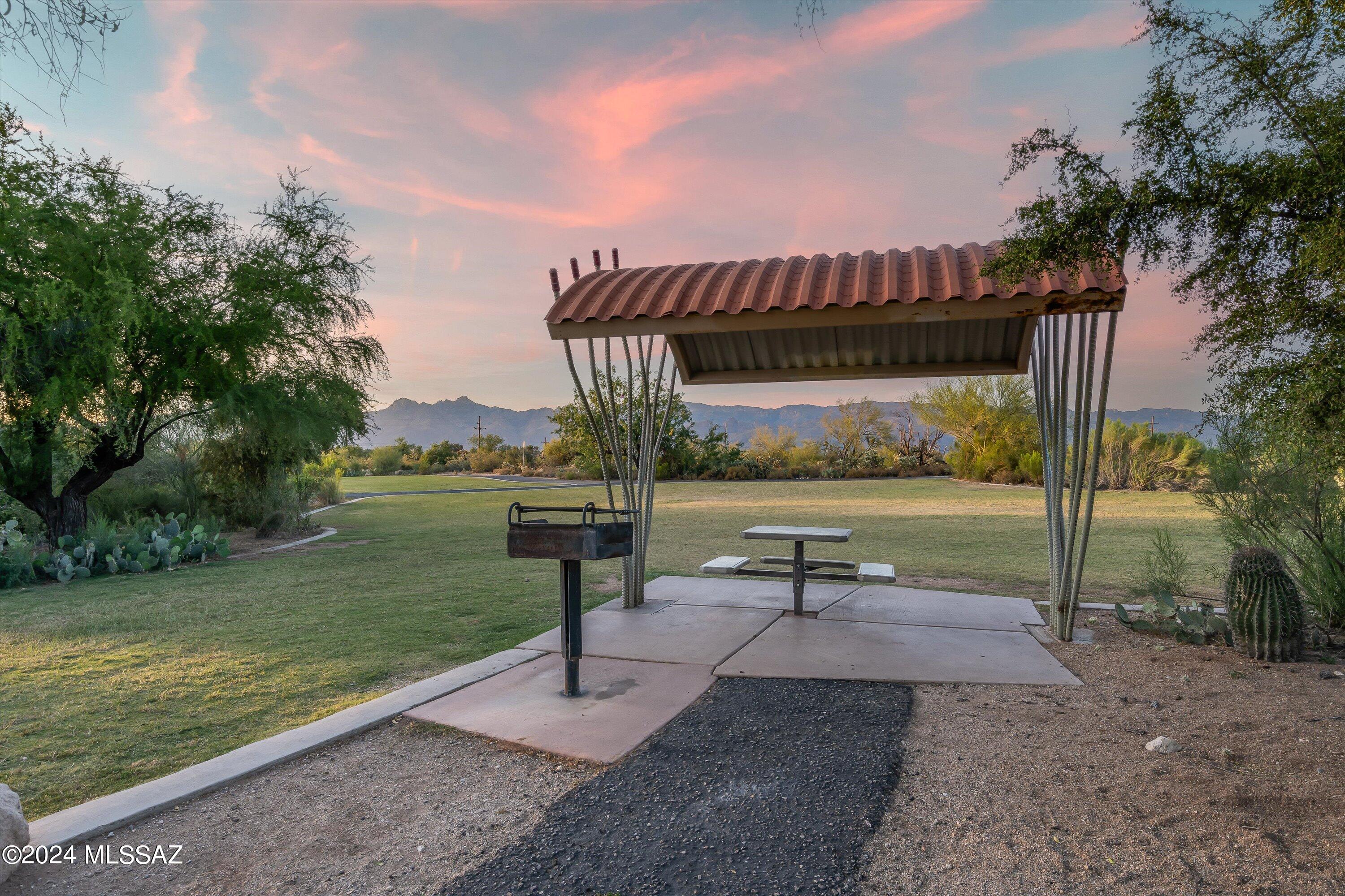 9940 E Coral Reef Way