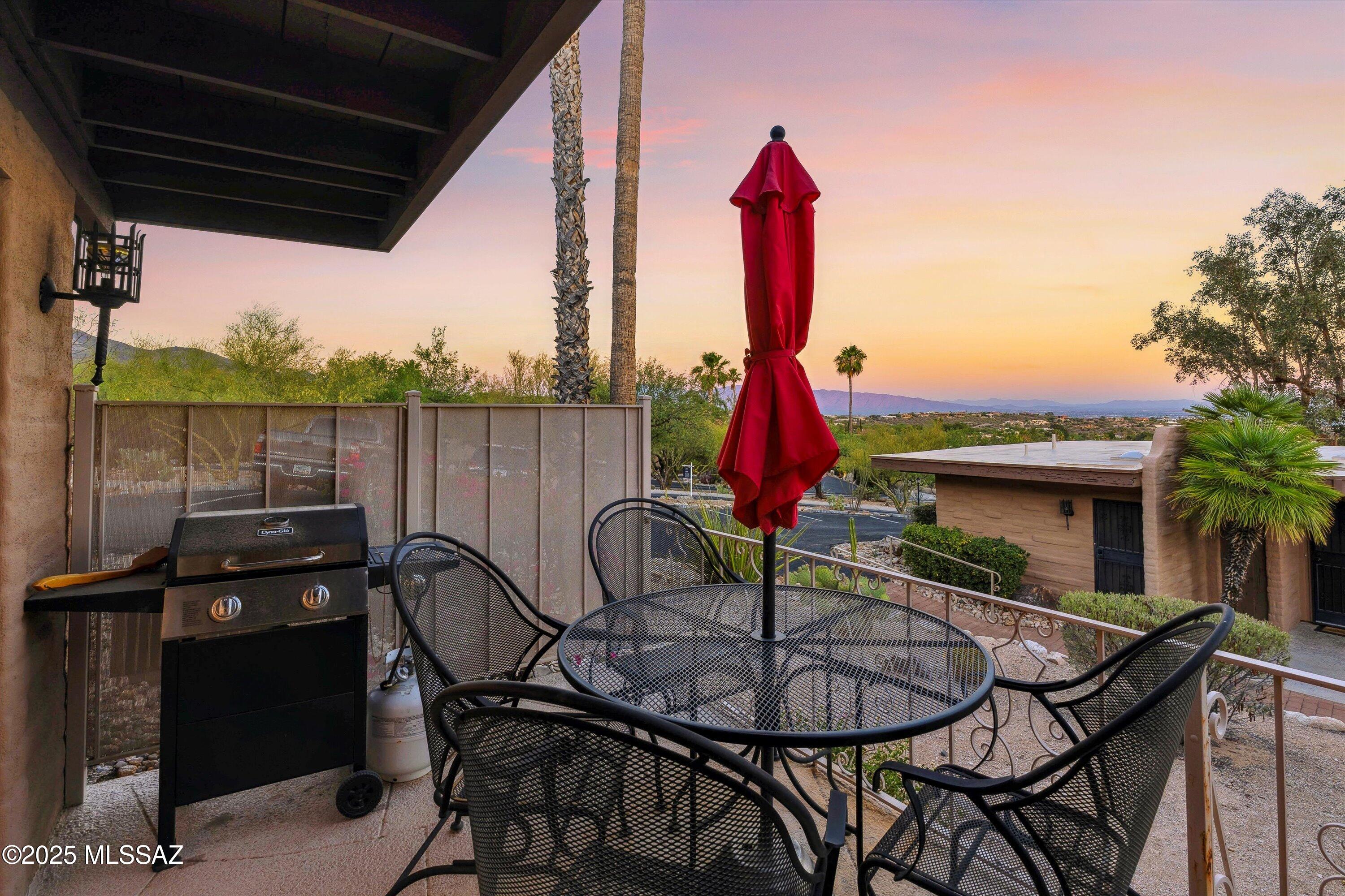 5251 E Mission Hill Drive Unit: 1&2