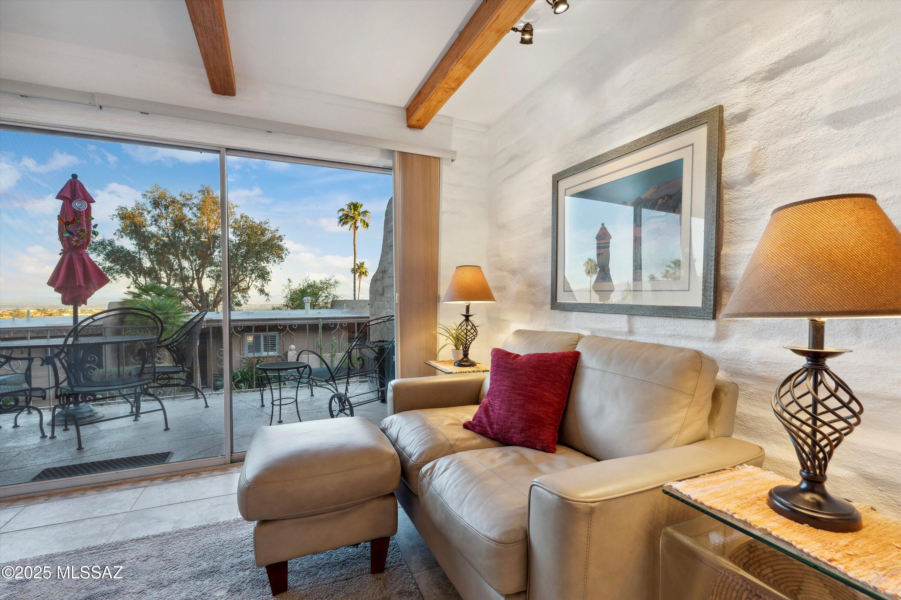 5251 E Mission Hill Drive Unit: 1&2