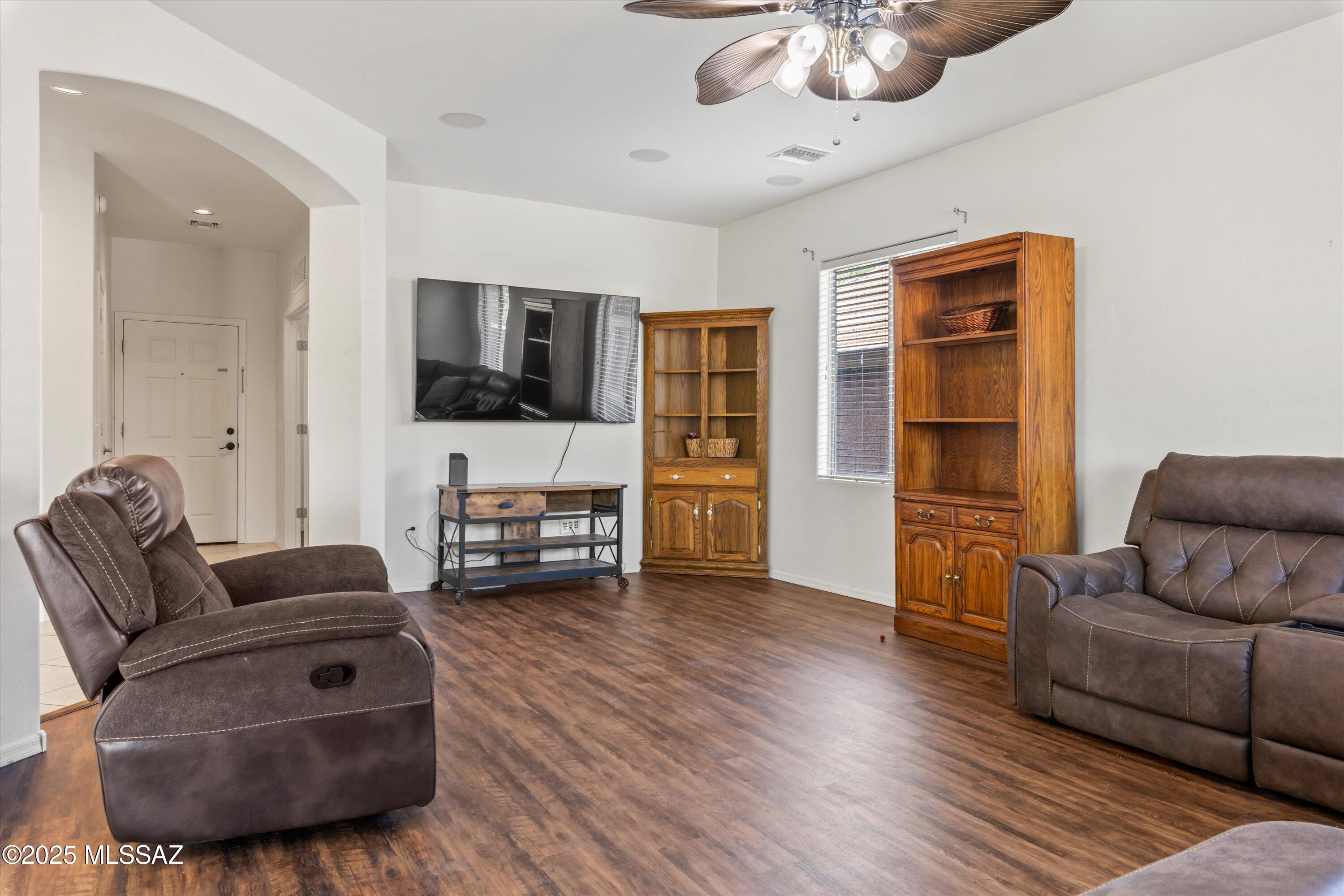 7287 E Heartwood Drive