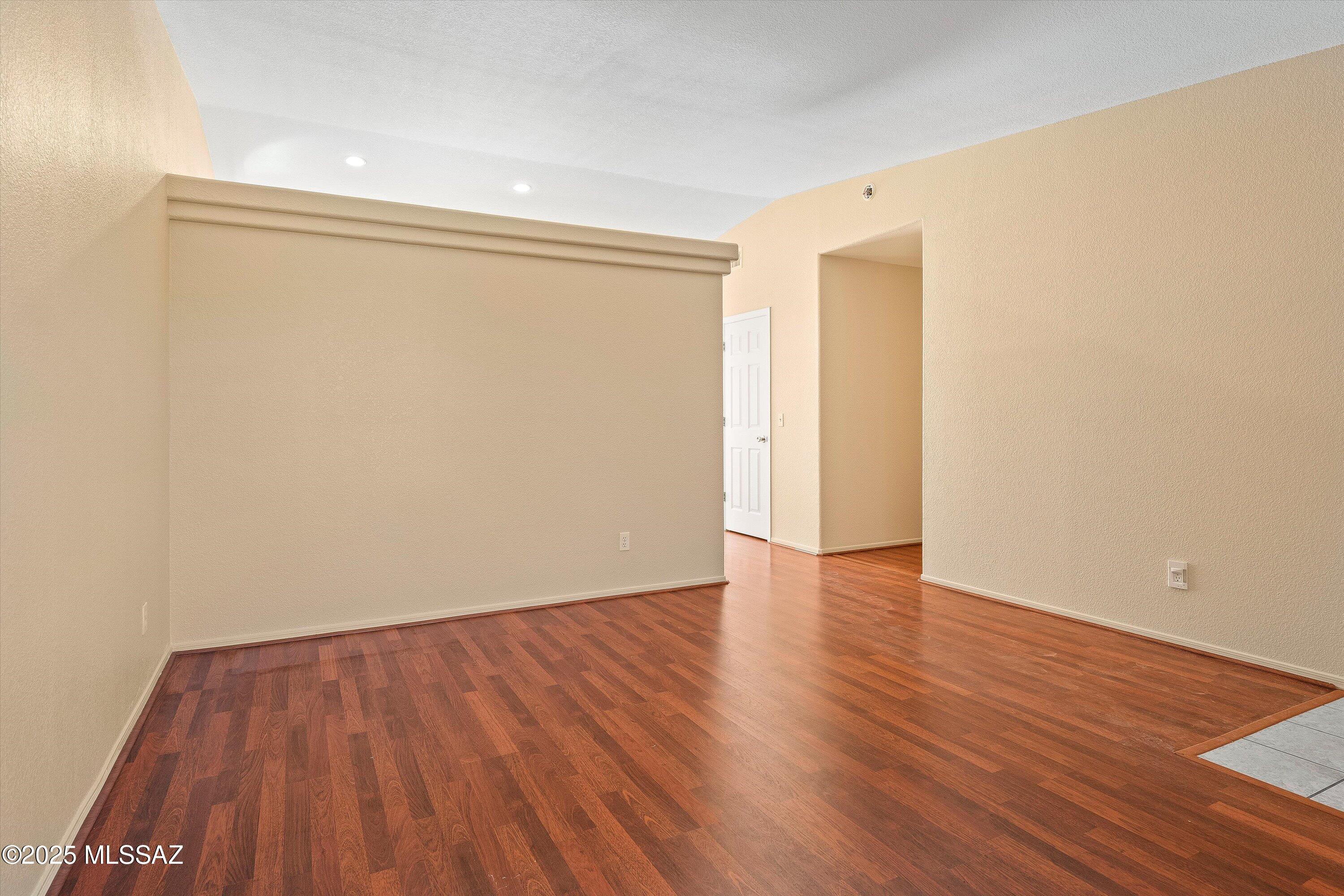 8892 E Apache Well Place