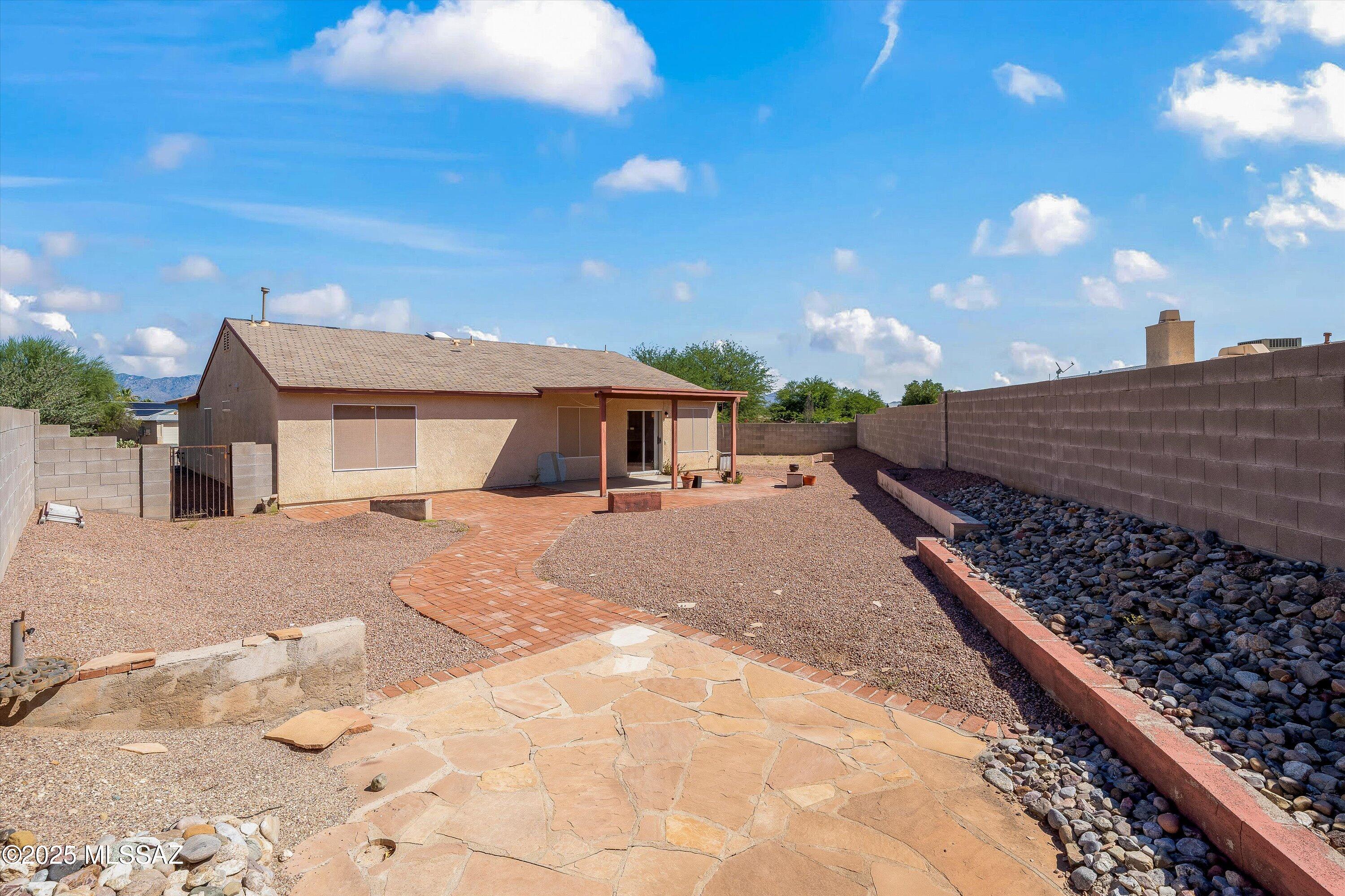 8892 E Apache Well Place