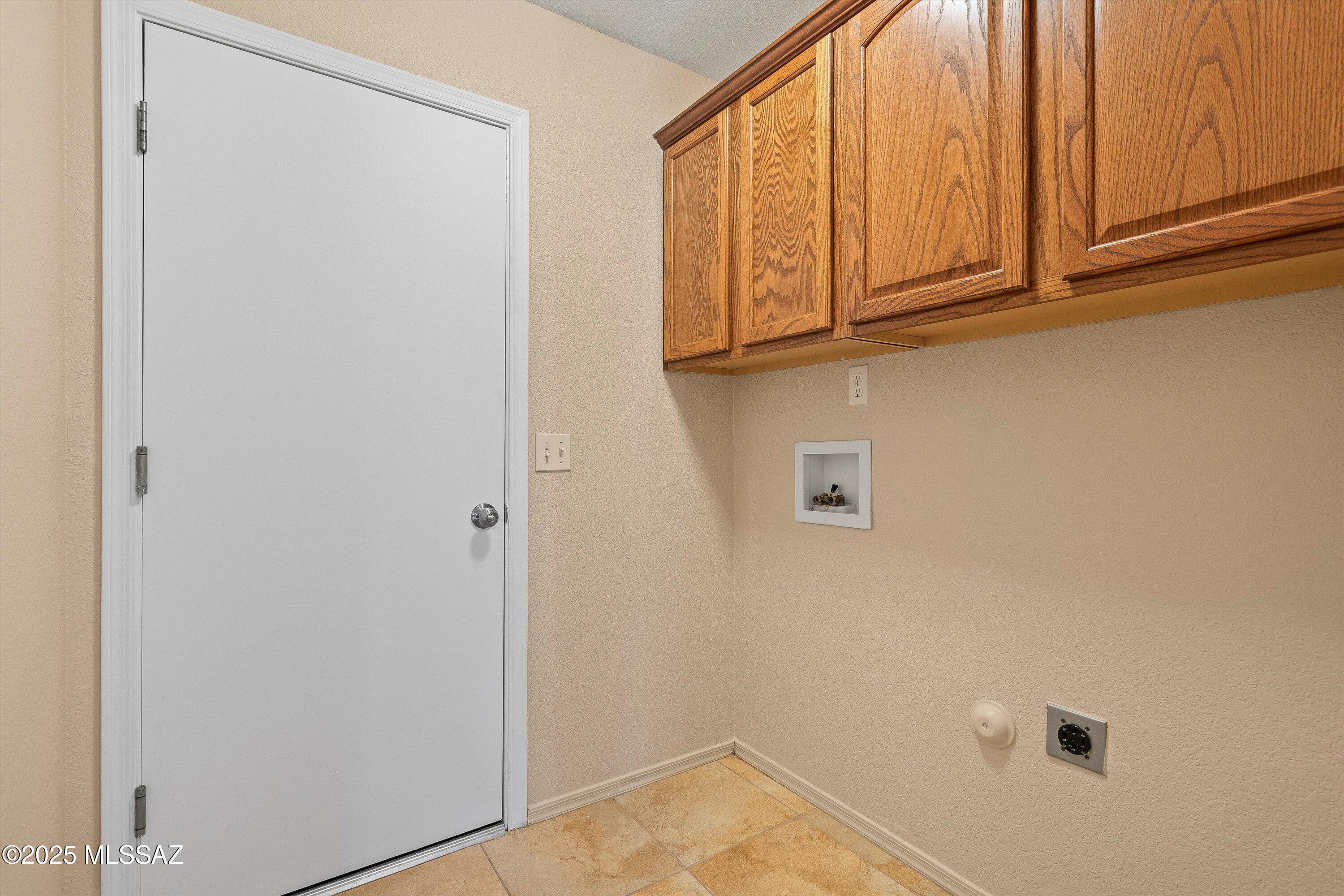 8892 E Apache Well Place