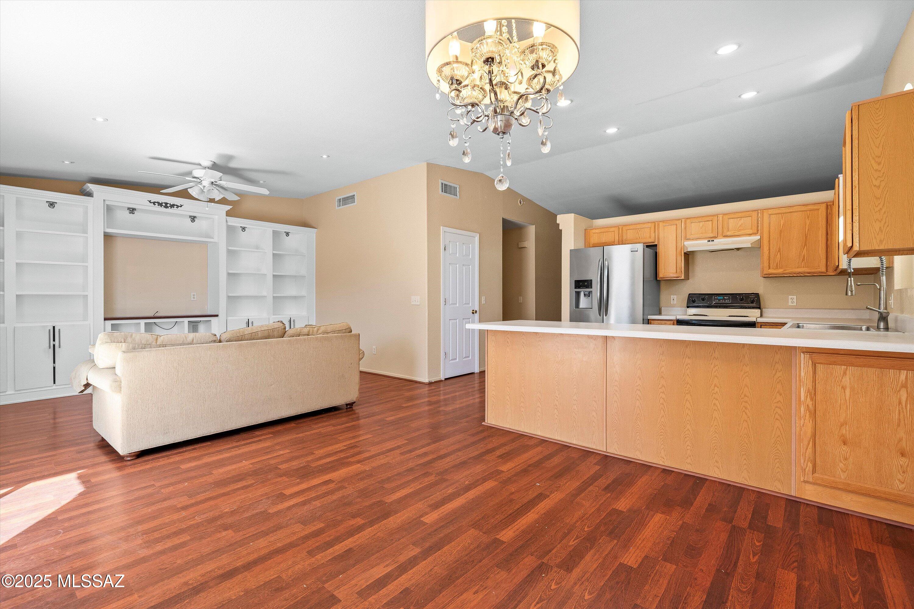 8892 E Apache Well Place