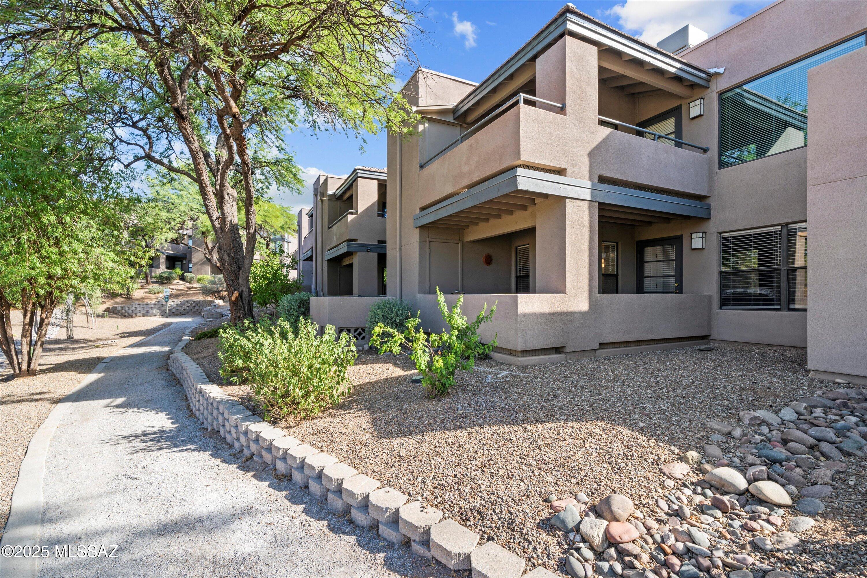5855 N Kolb Road Unit: 4105