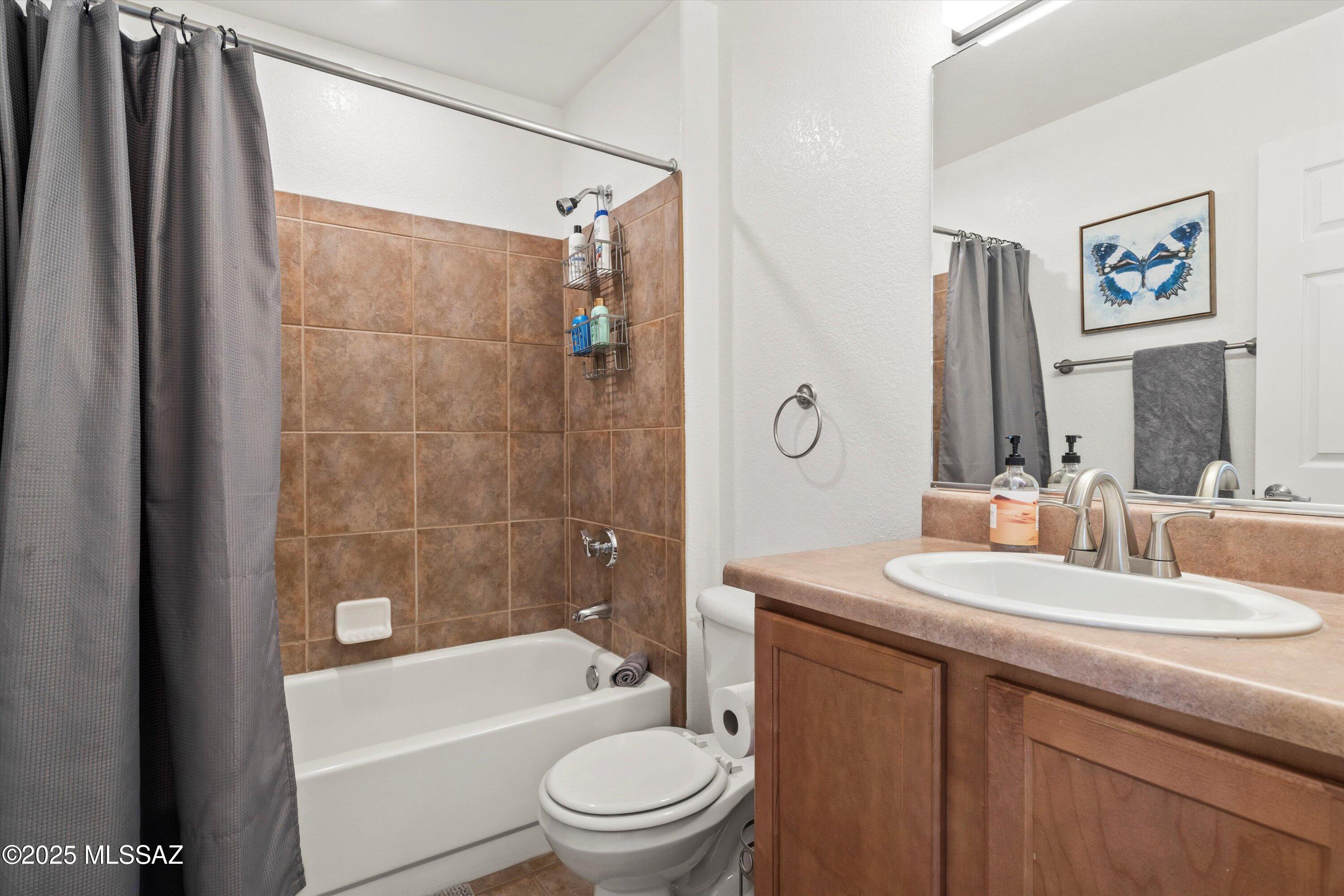 5855 N Kolb Road Unit: 4105