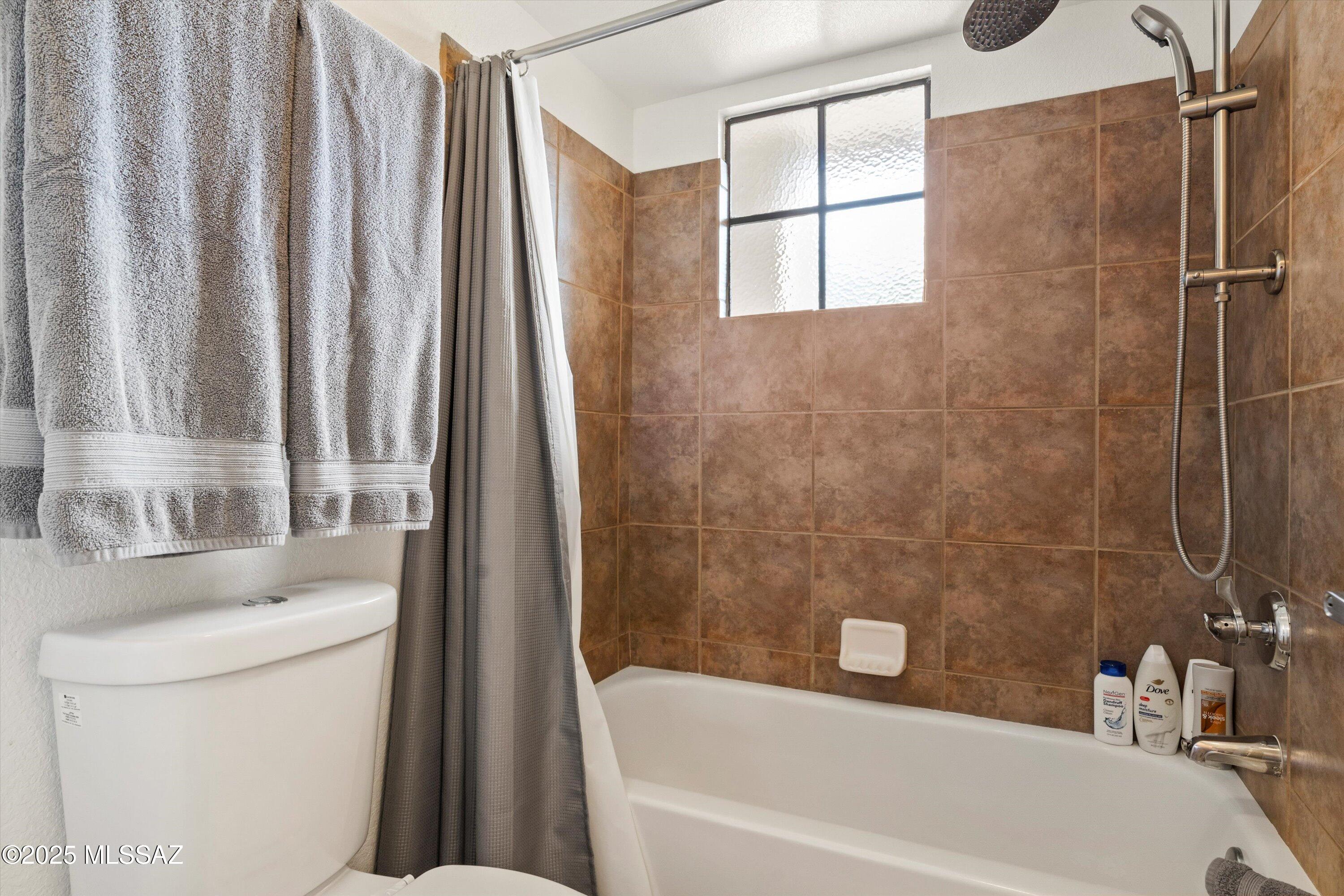 5855 N Kolb Road Unit: 4105
