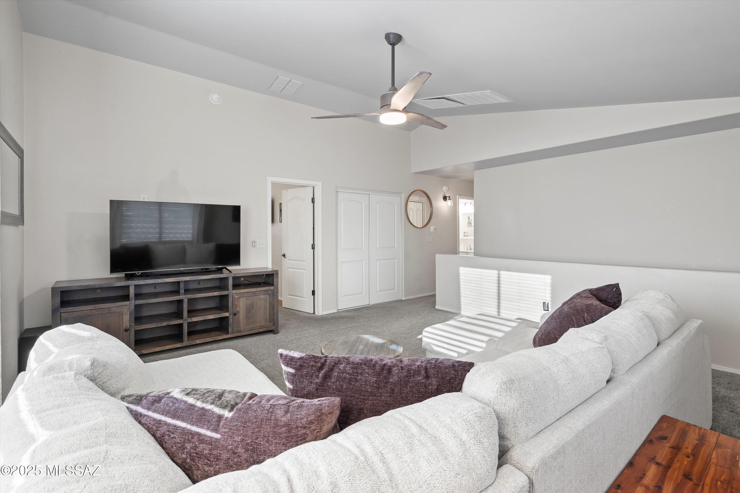 8775 N Hidden Wash Court