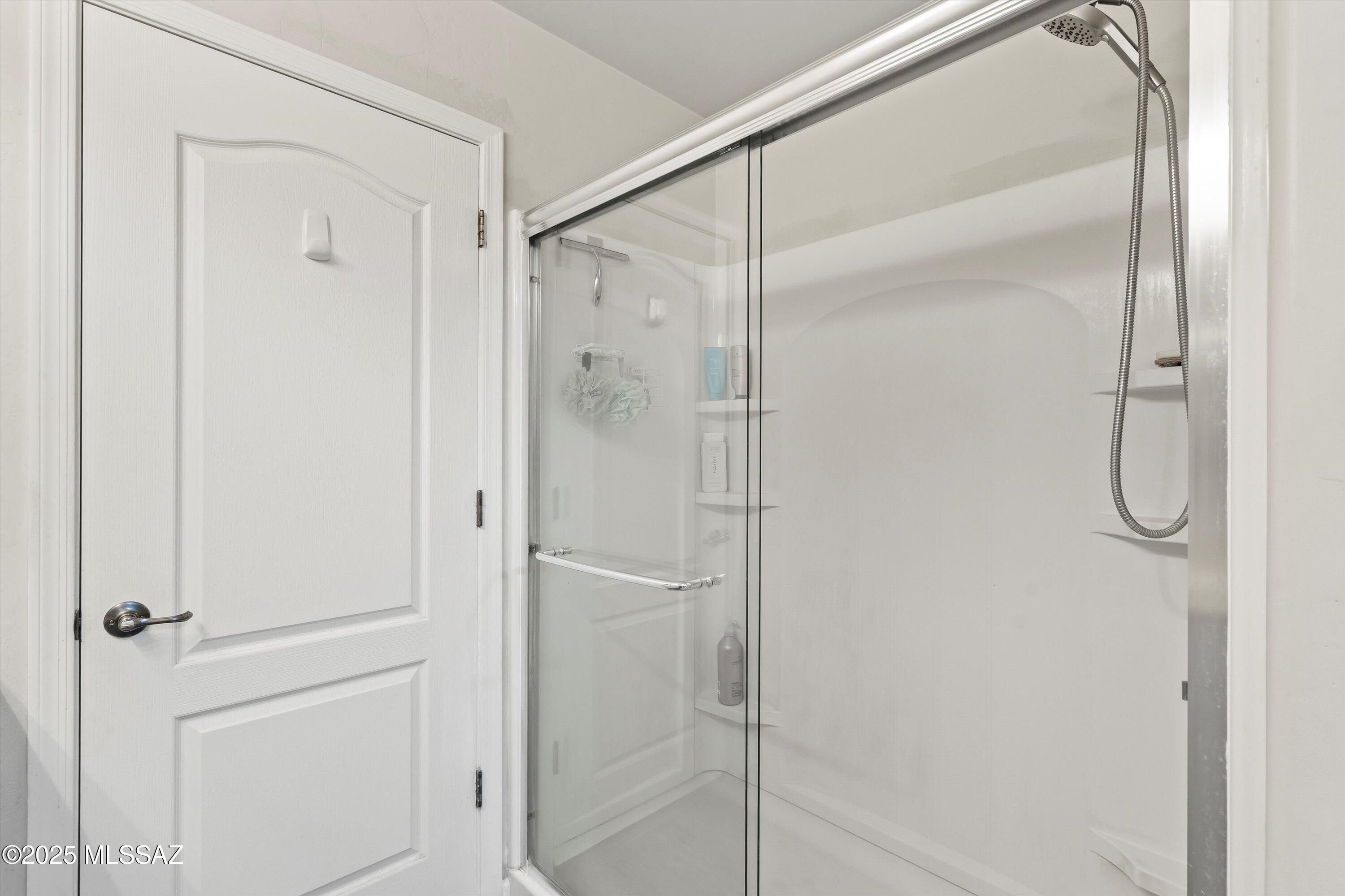 8775 N Hidden Wash Court