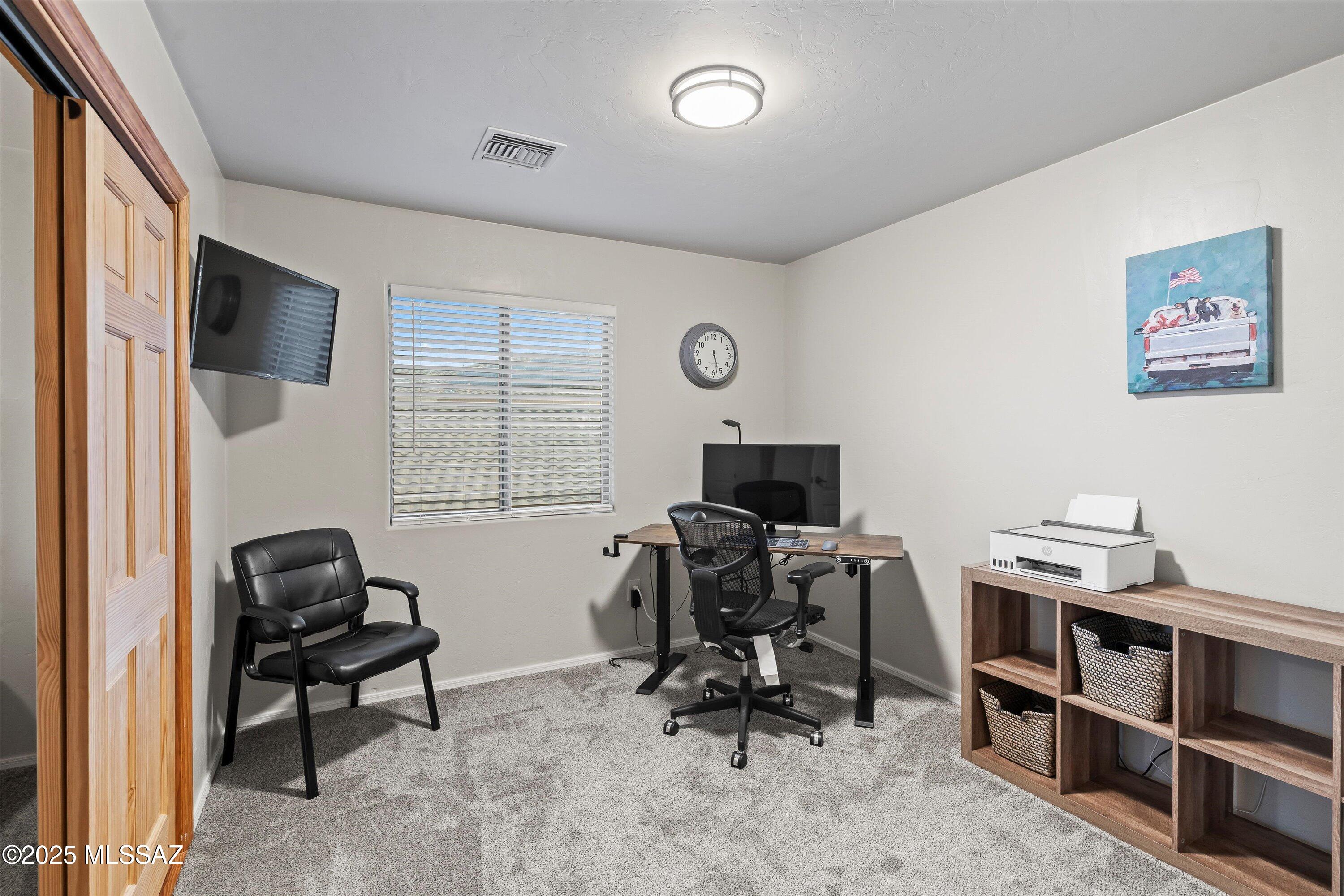 8775 N Hidden Wash Court