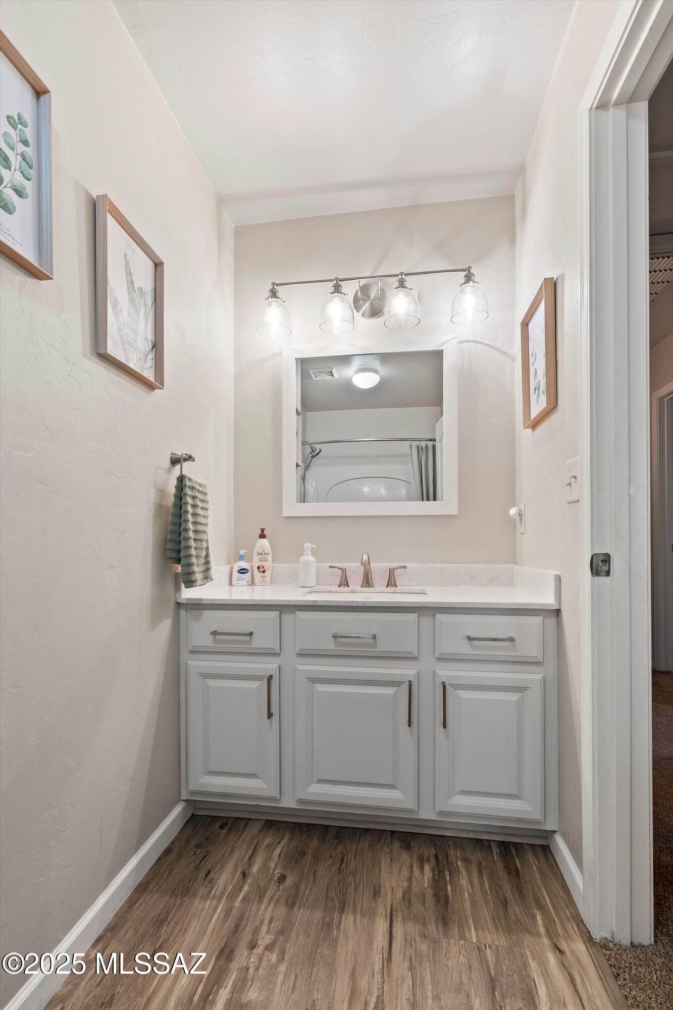 8775 N Hidden Wash Court