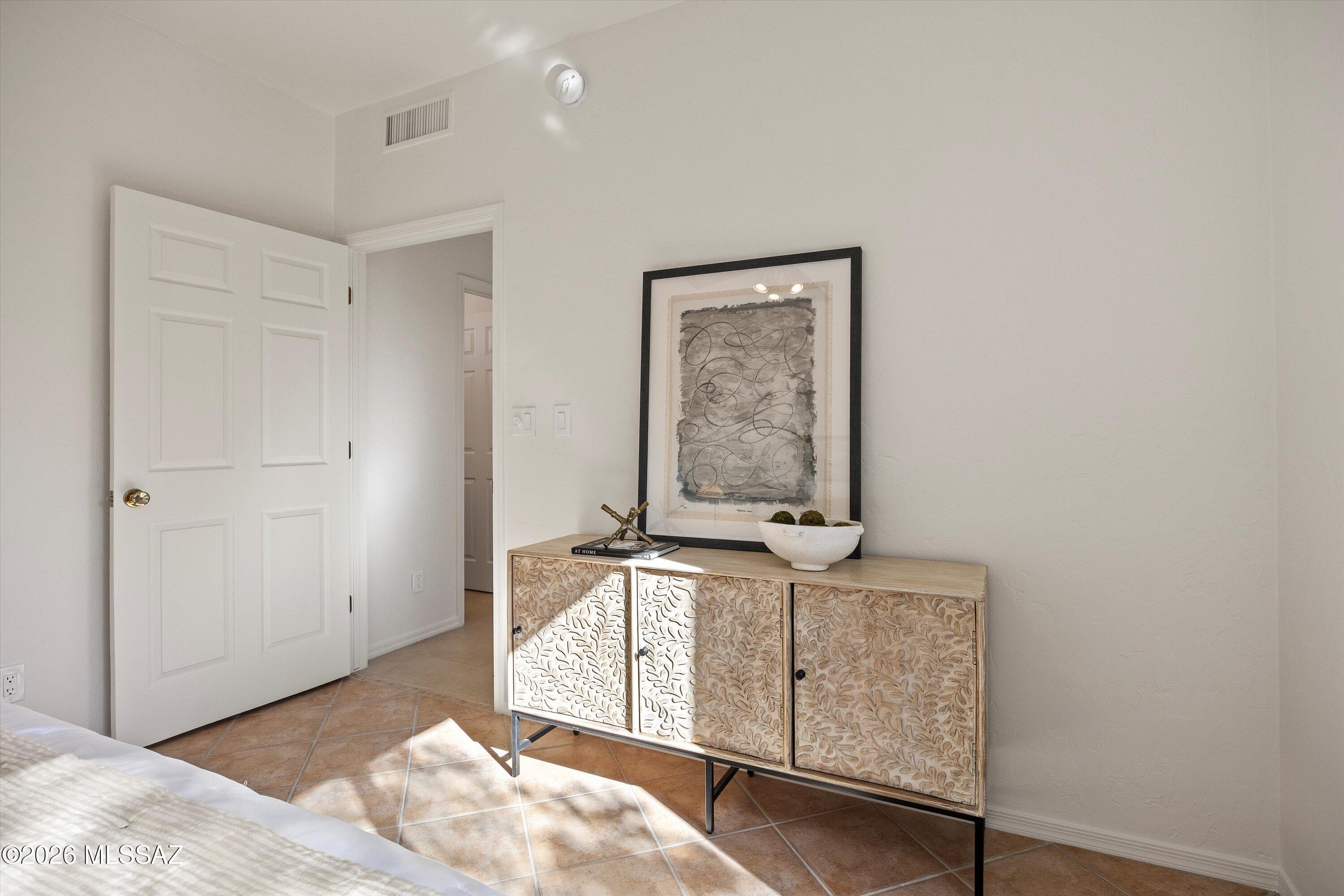 6020 E Territory Avenue