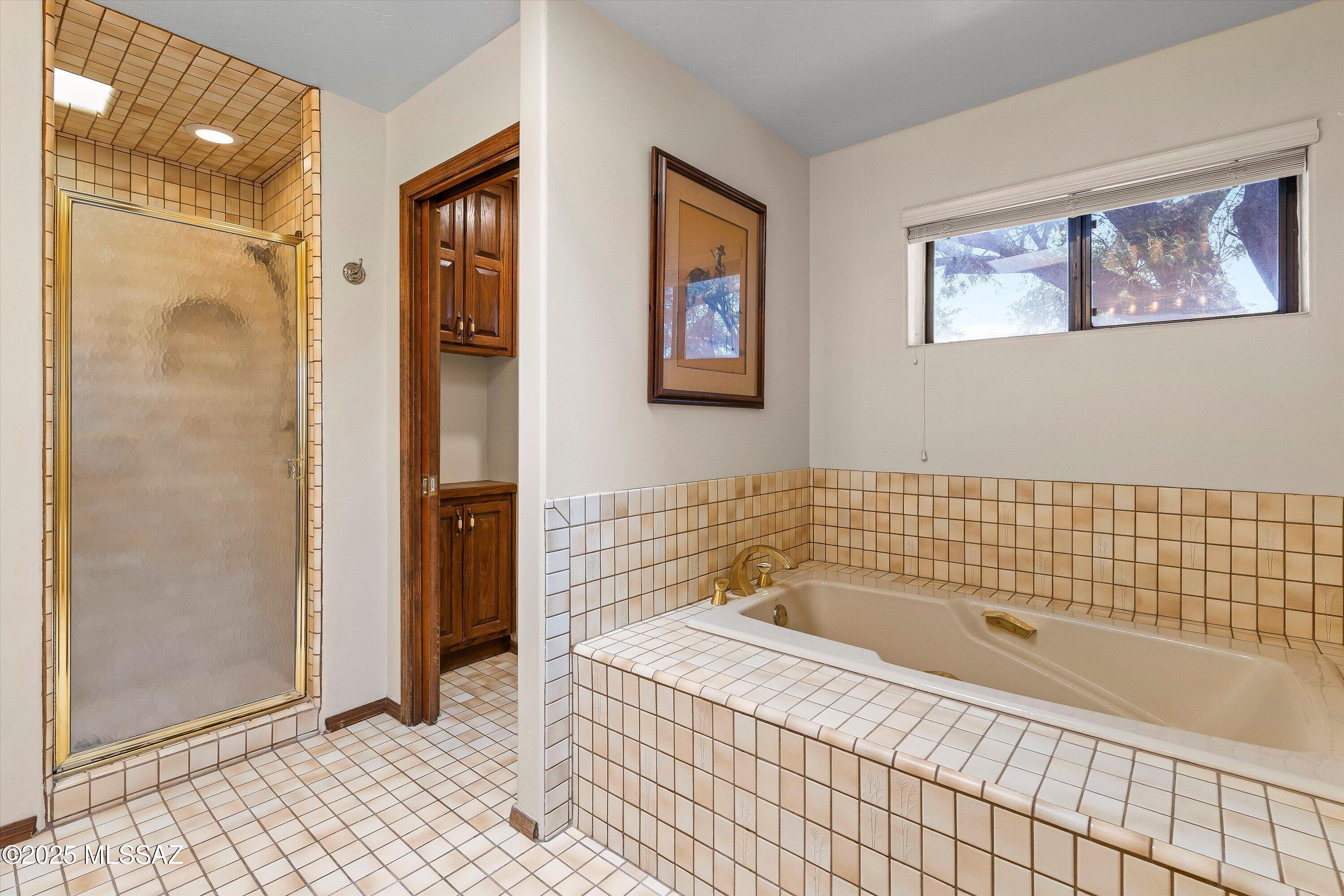 6020 E Territory Avenue