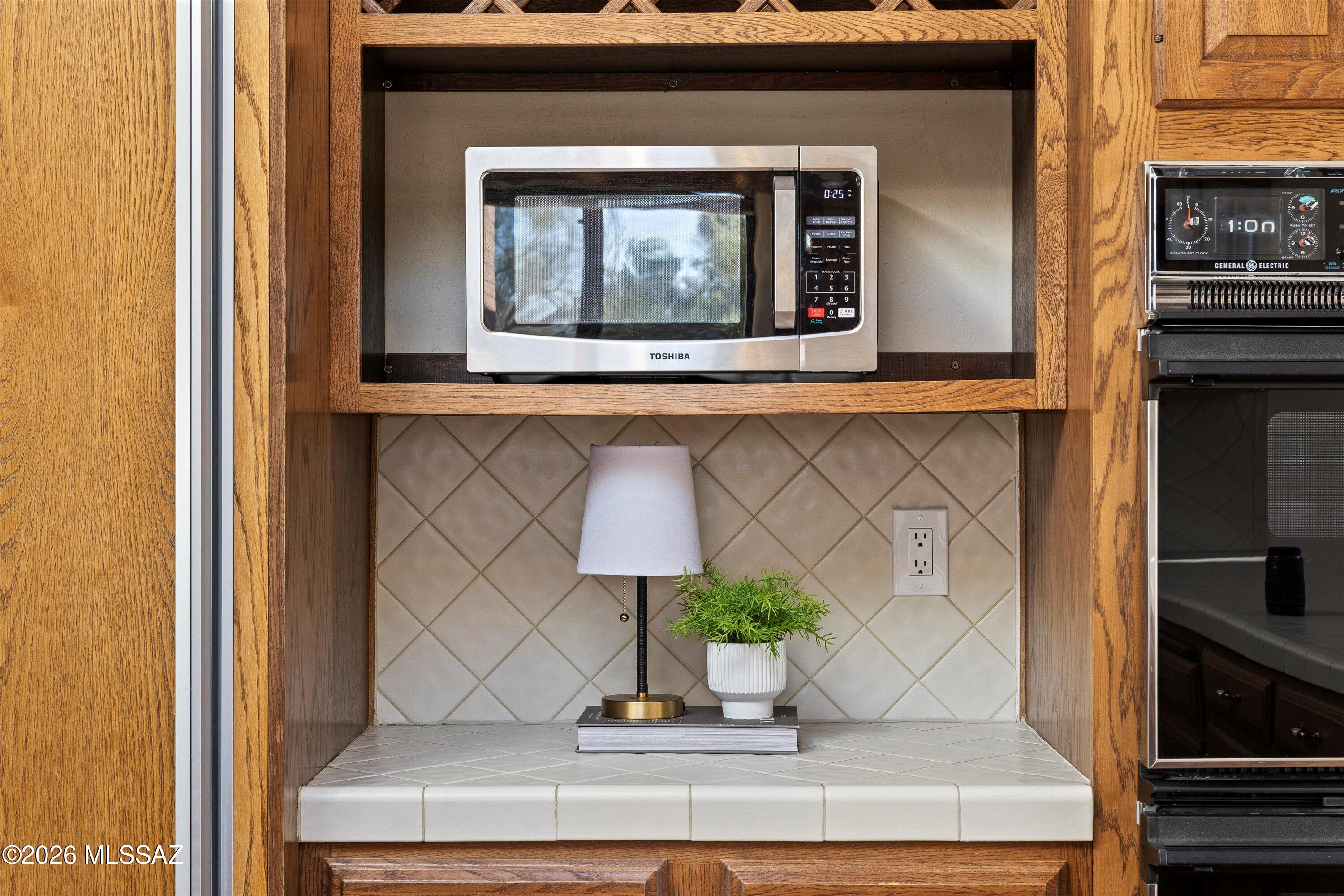 6020 E Territory Avenue