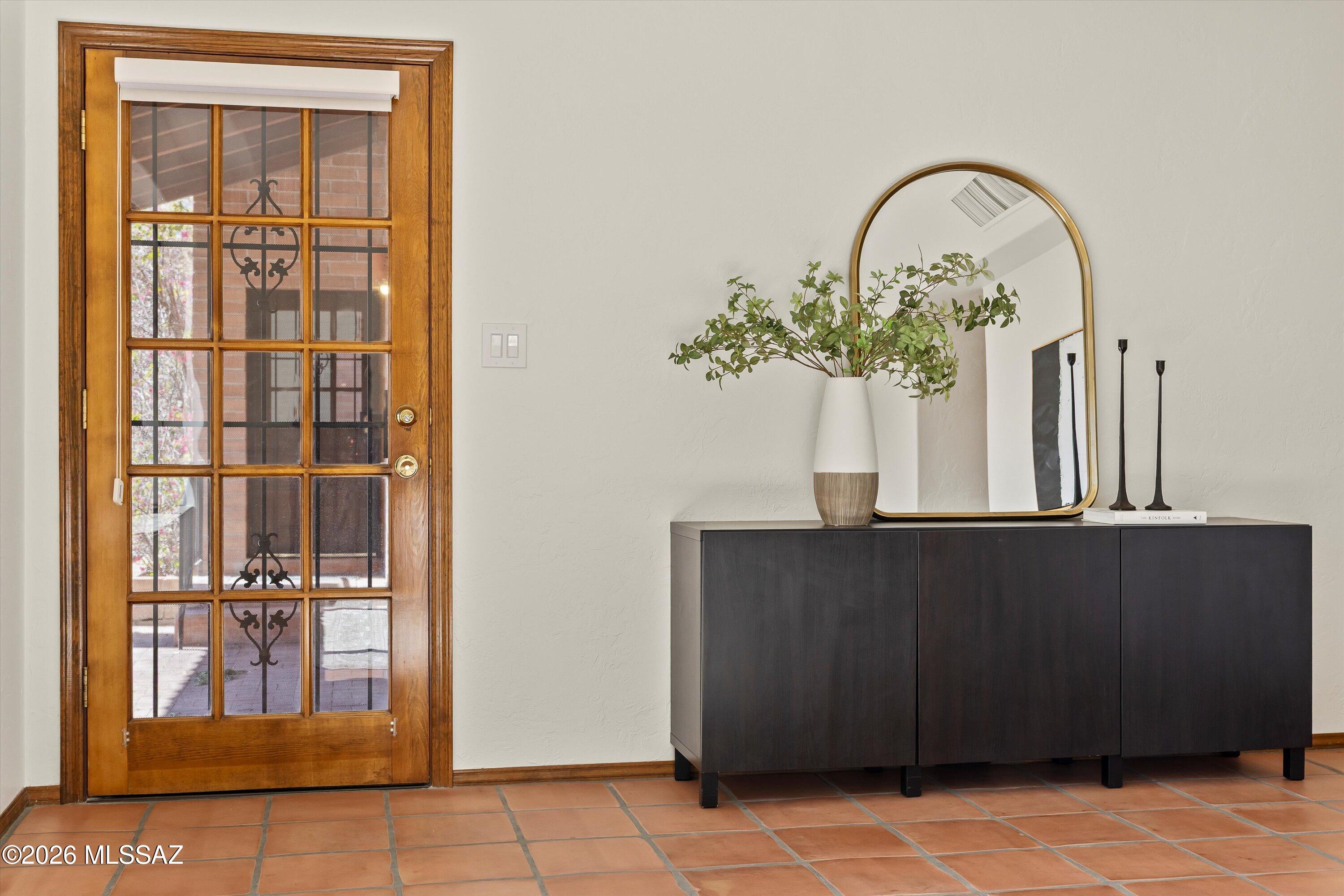 6020 E Territory Avenue