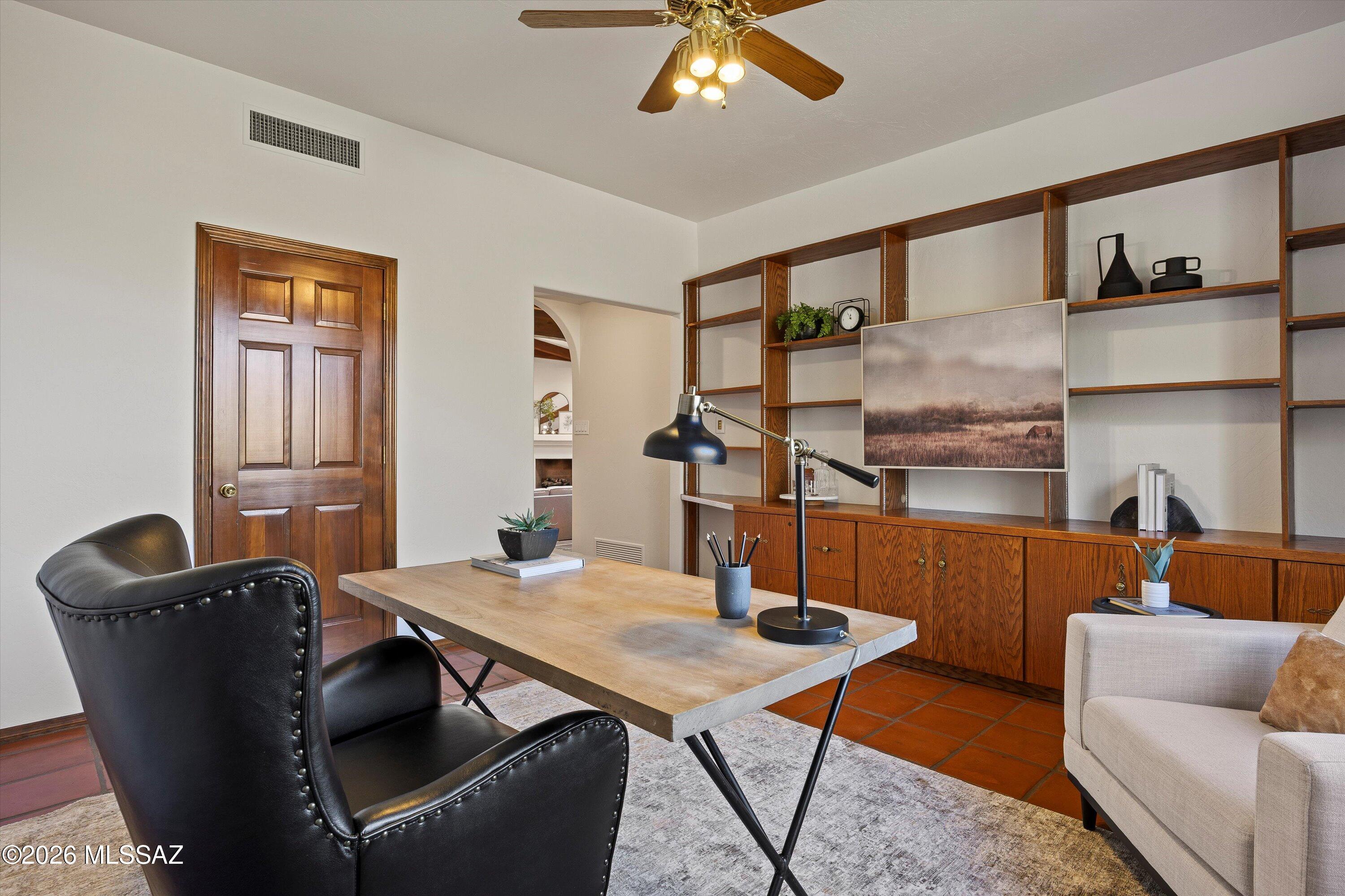 6020 E Territory Avenue