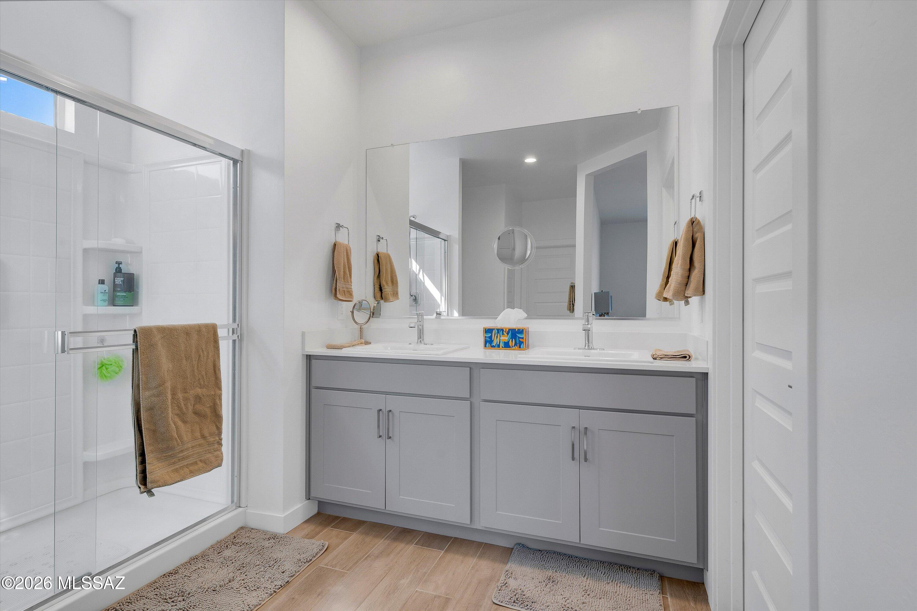 656 W Wilkinson Street