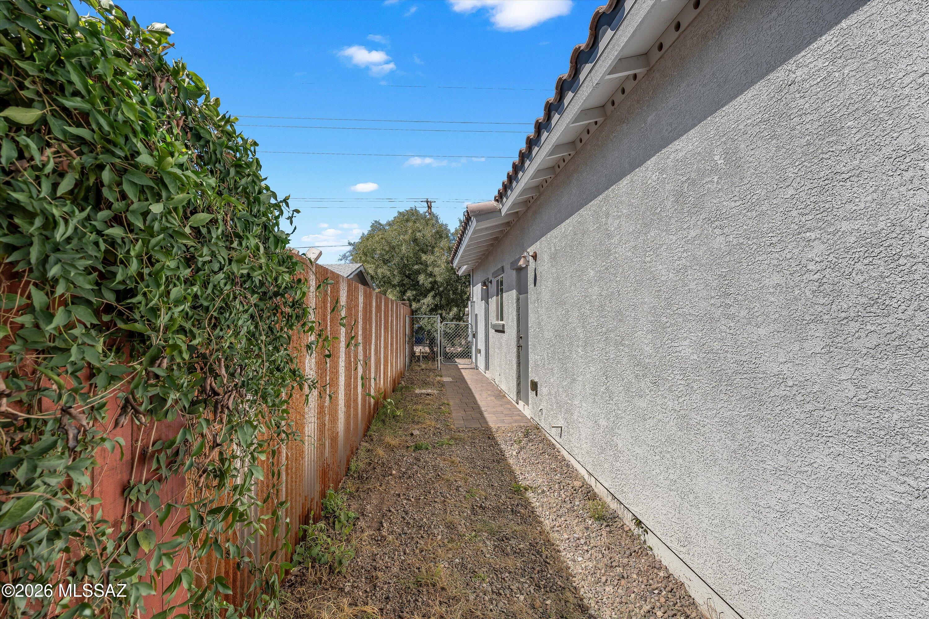 2956 N Palo Verde Avenue