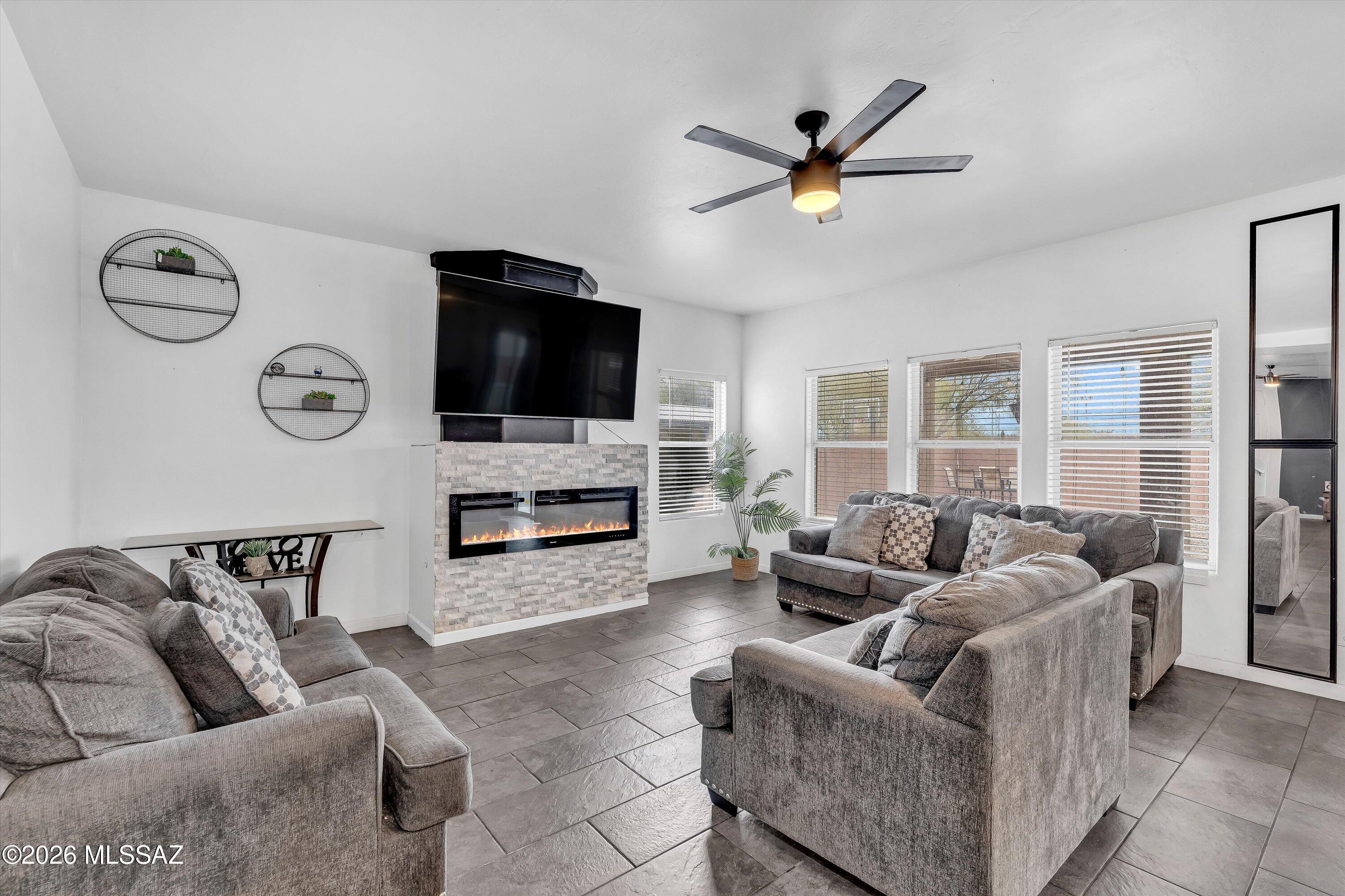 6435 S Sunrise Valley Drive