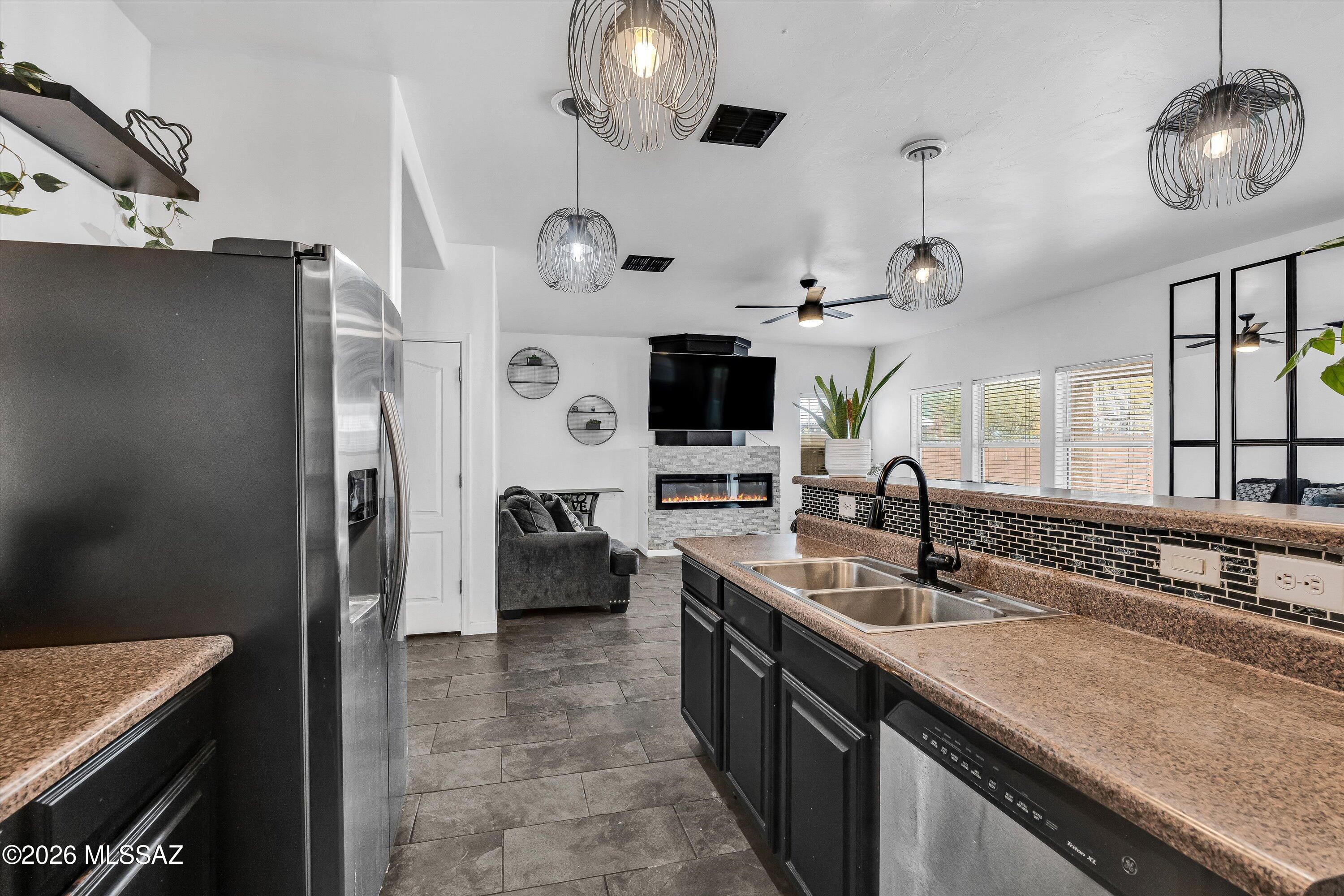 6435 S Sunrise Valley Drive