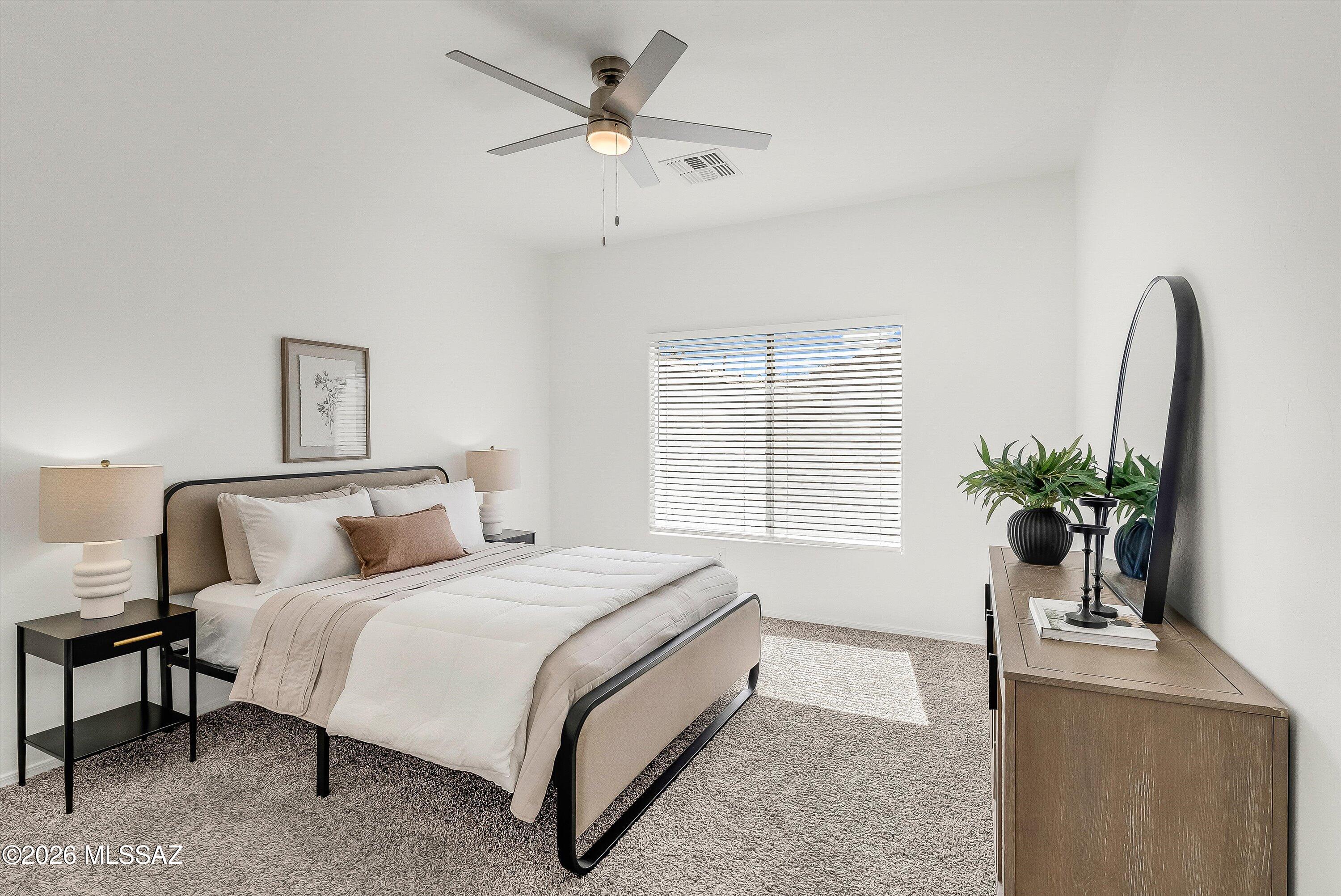 1917 W Calle Dos Rios