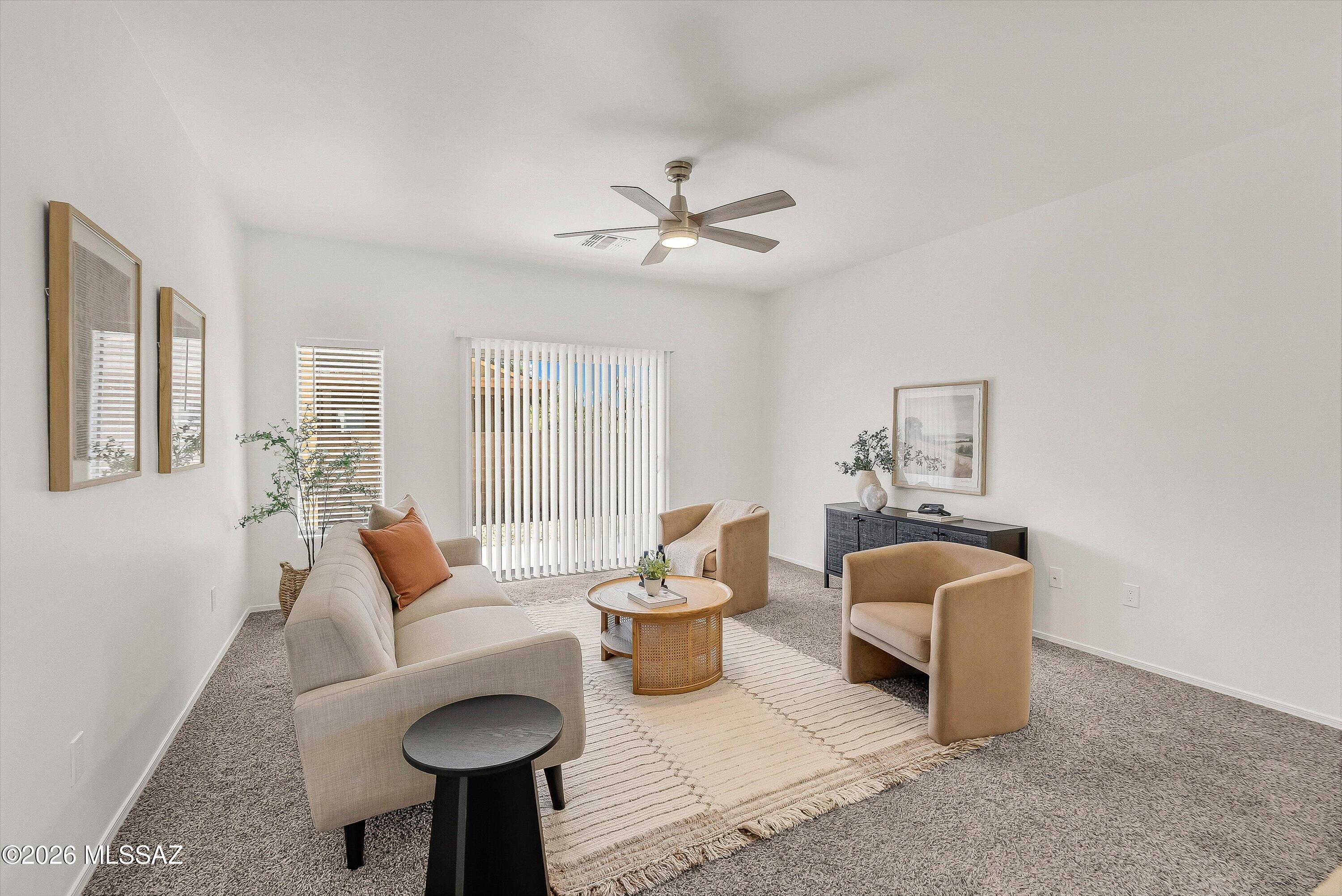 1917 W Calle Dos Rios