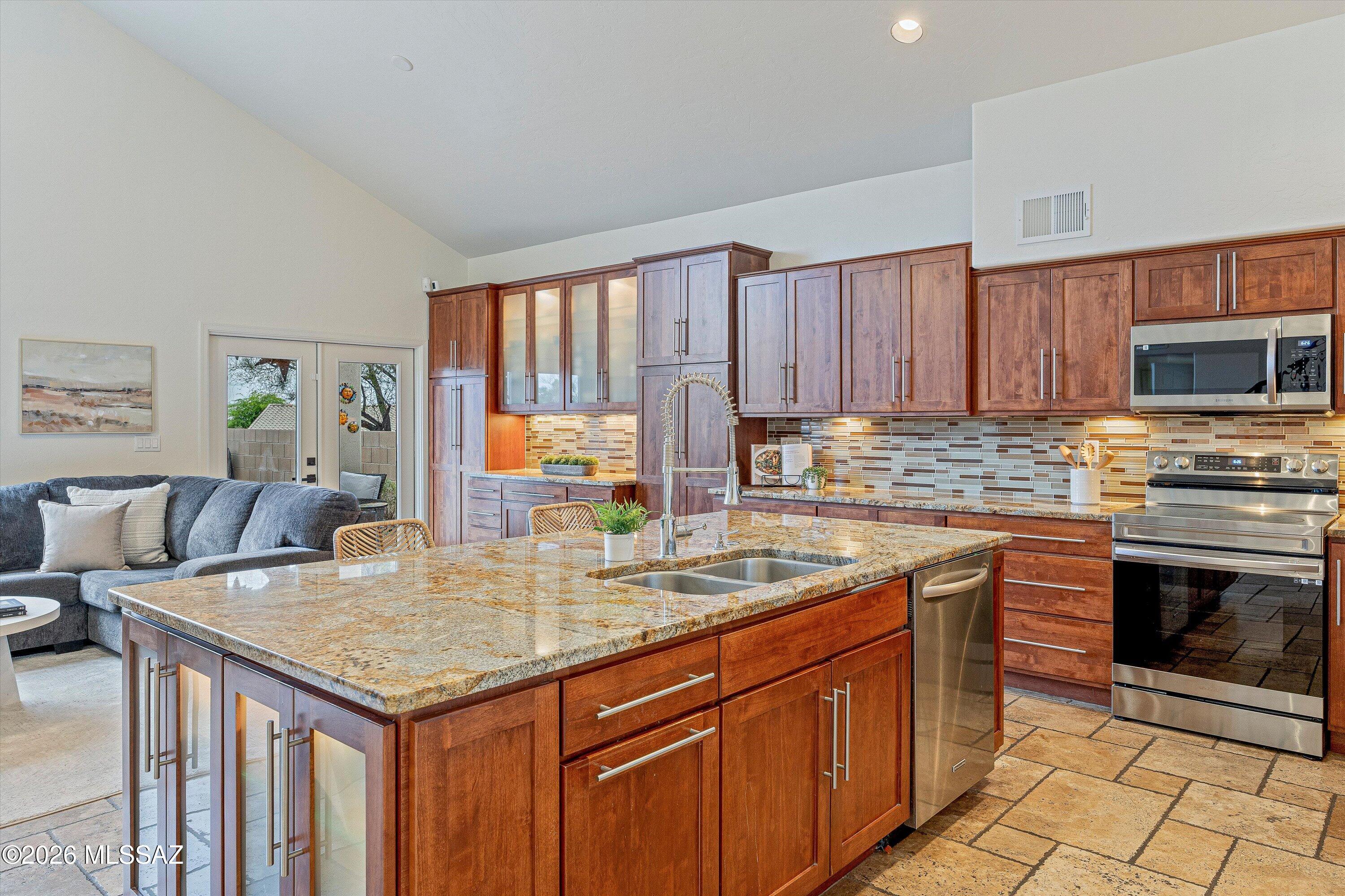 861 N Western Ridge Trail