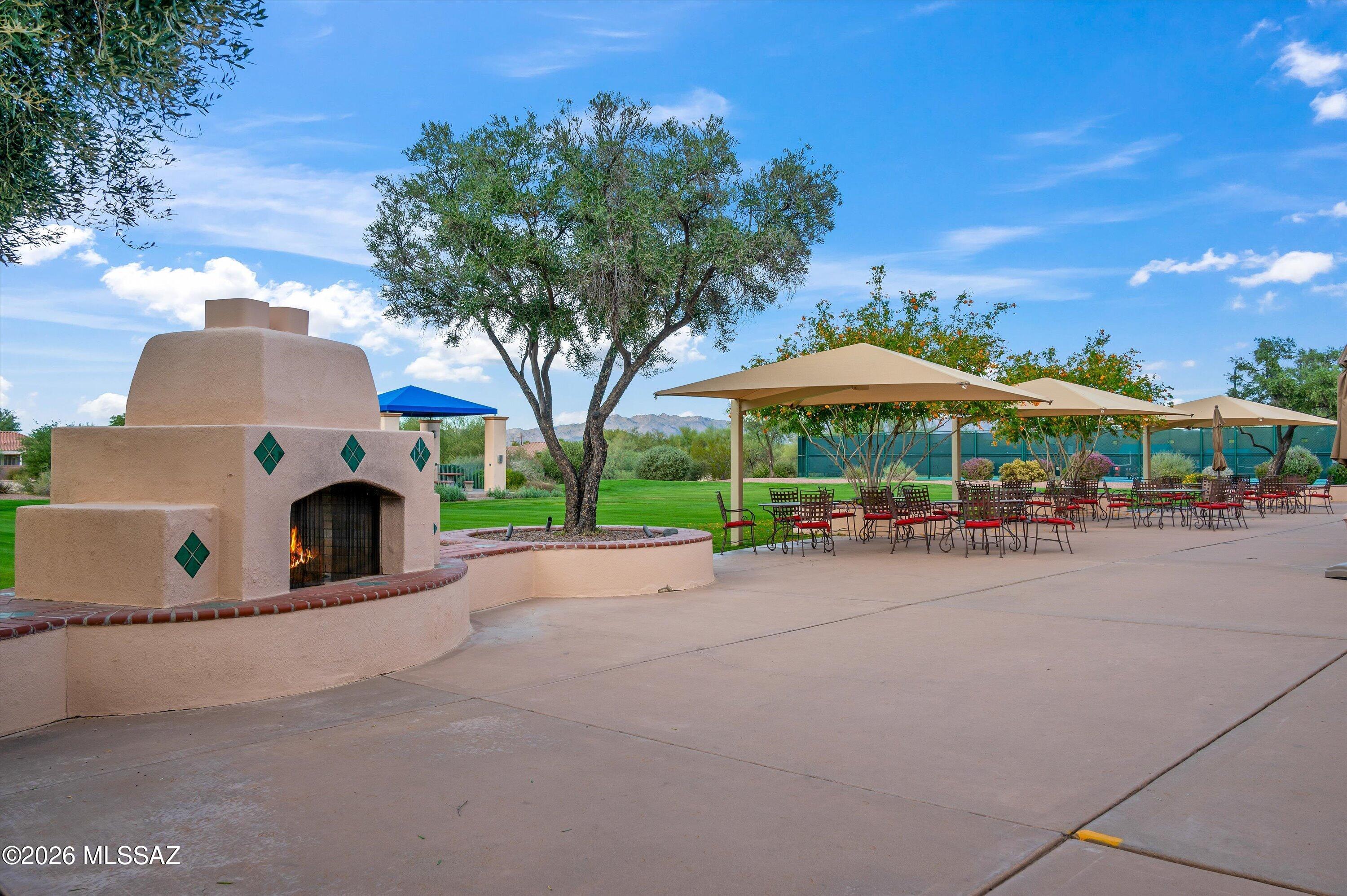 7541 W Wandering Coyote Drive