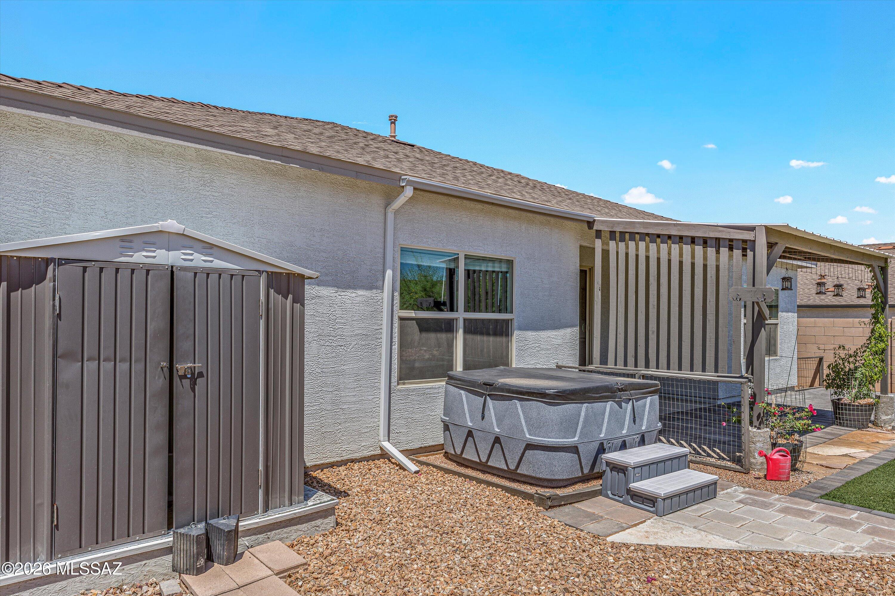 656 W Wilkinson Street