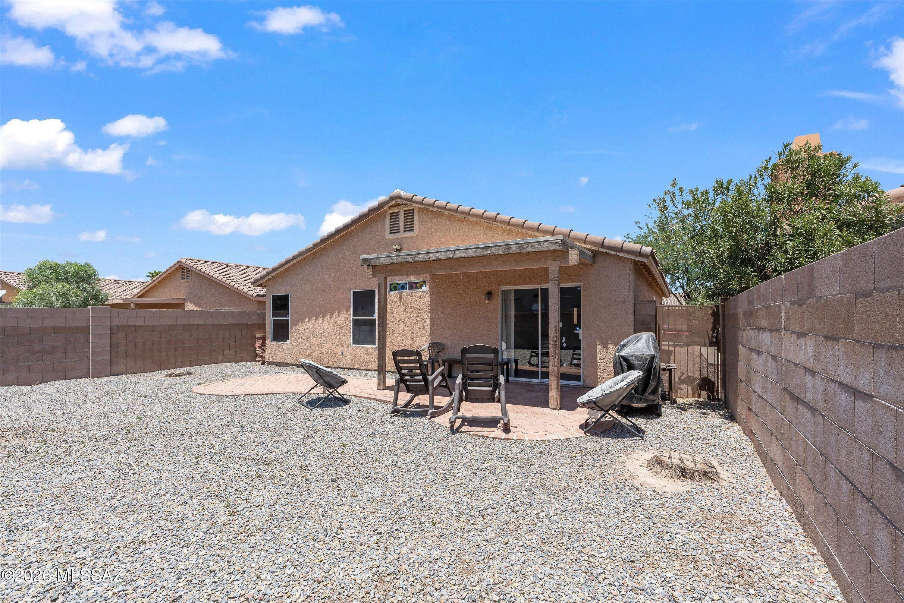 2129 W Splitwood Place