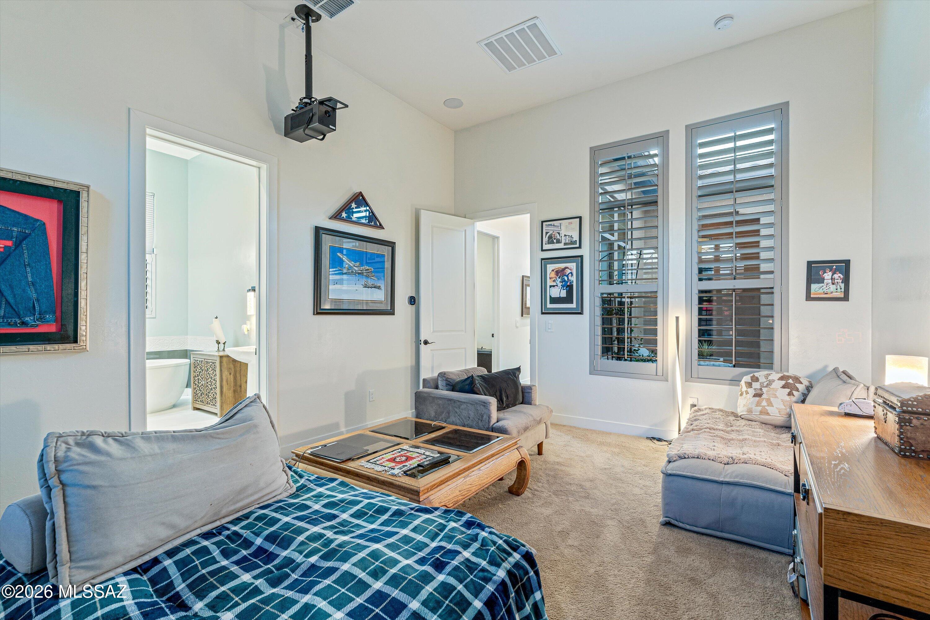 14175 N Los Saguaros Drive