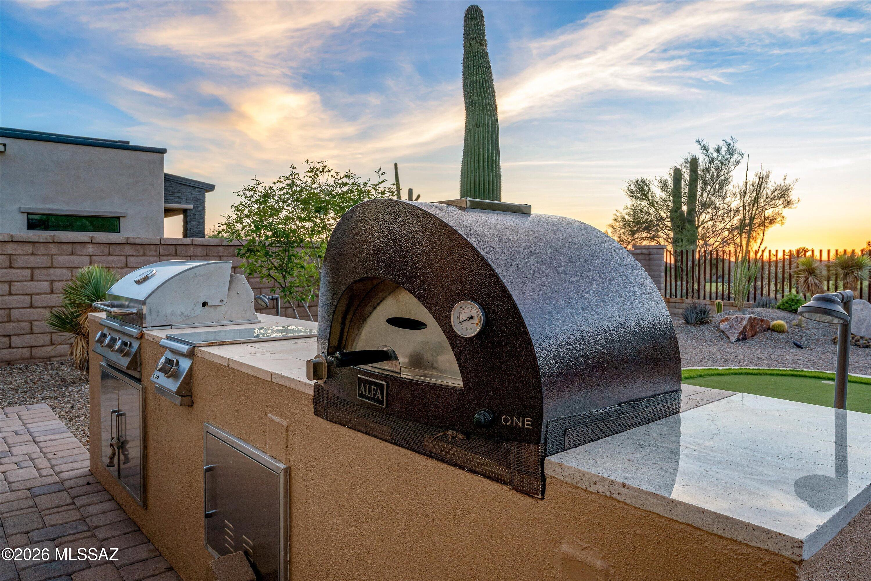 14175 N Los Saguaros Drive