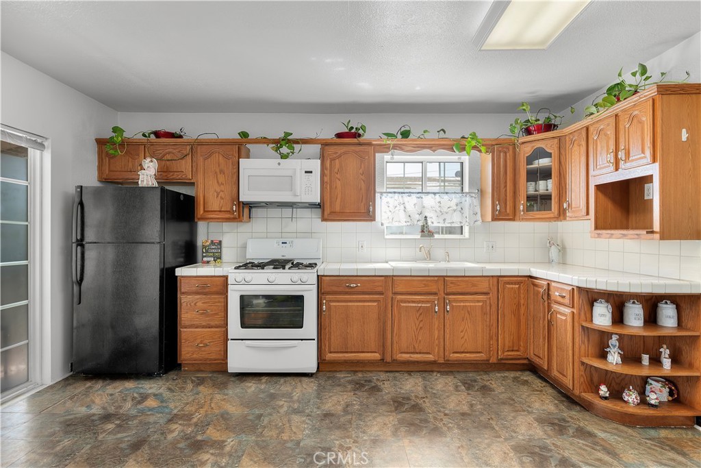 862 W Crestwood Avenue