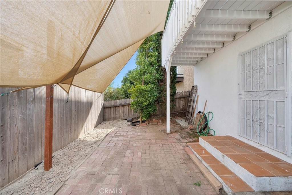 1744 Wollacott Street