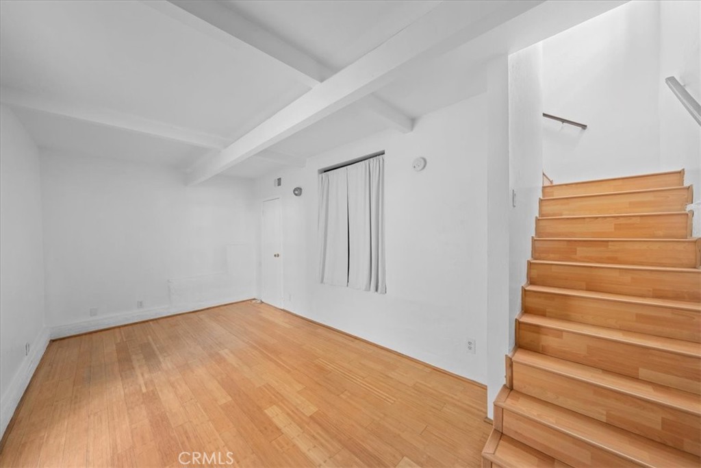 1744 Wollacott Street