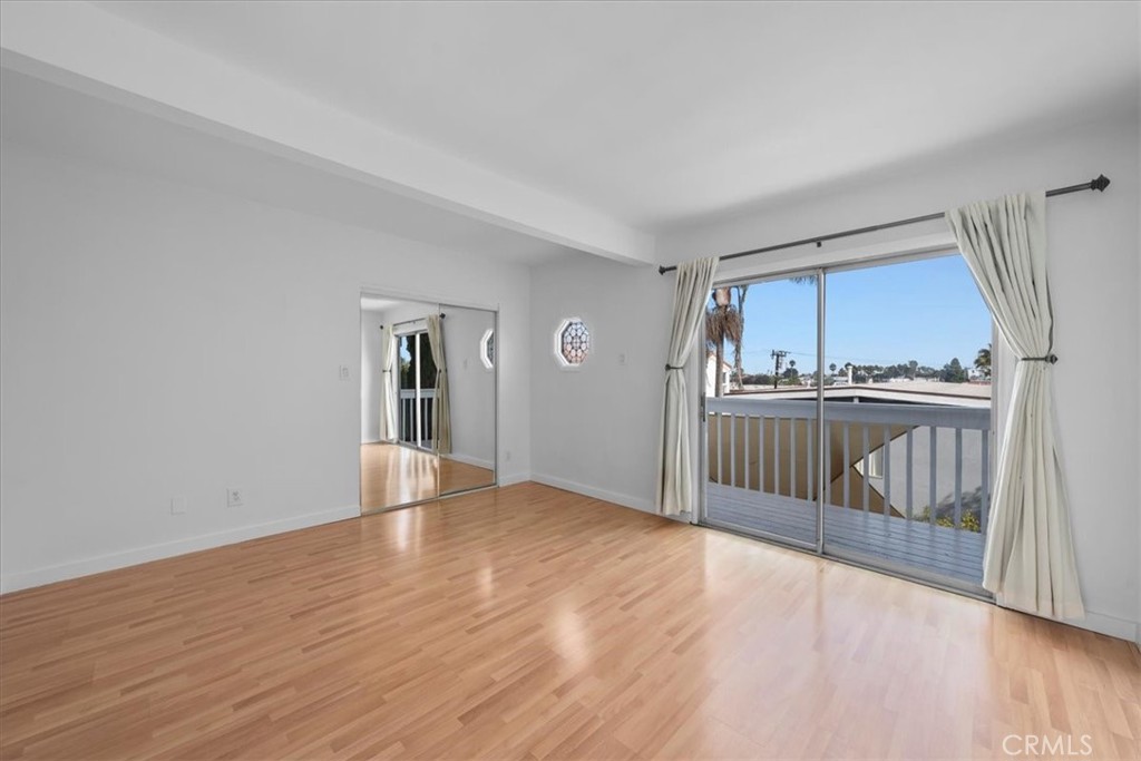 1744 Wollacott Street