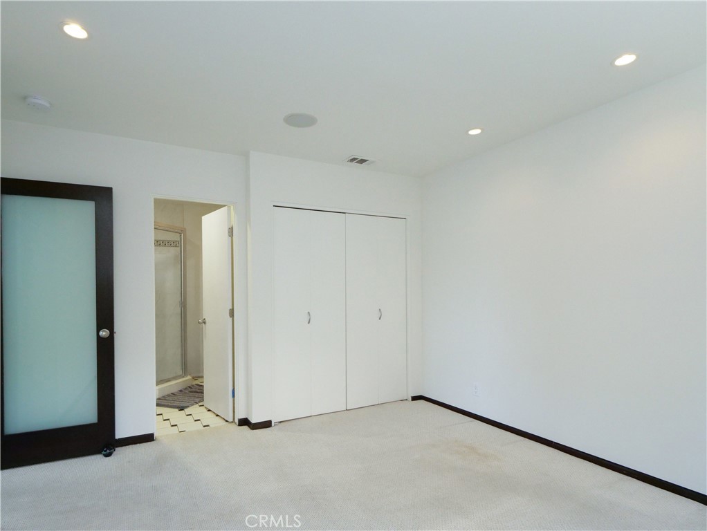 2133 W Gaucho Drive