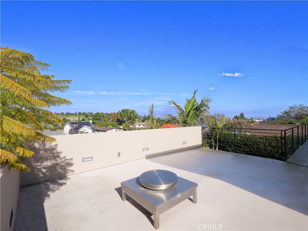 2133 W Gaucho Drive