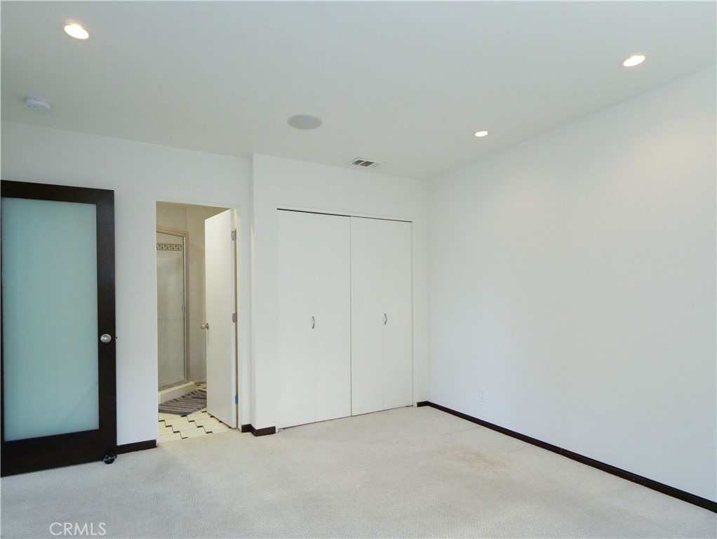 2133 W Gaucho Drive