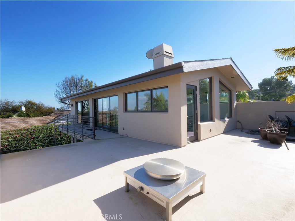 2133 W Gaucho Drive