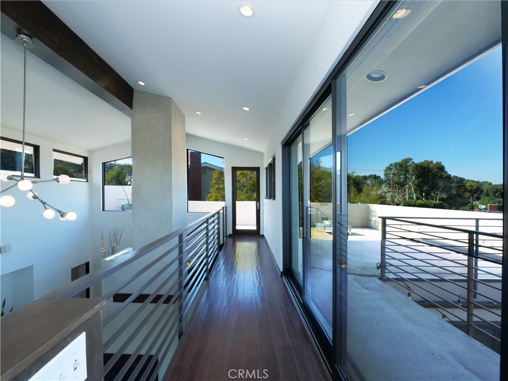 2133 W Gaucho Drive