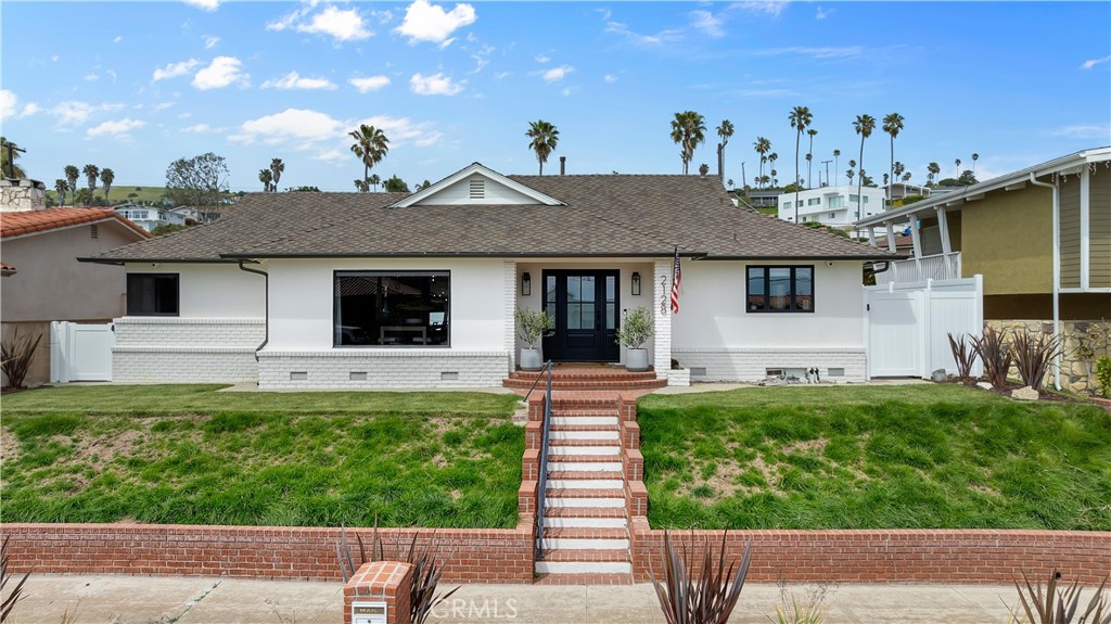 2128 W Paseo Del Mar