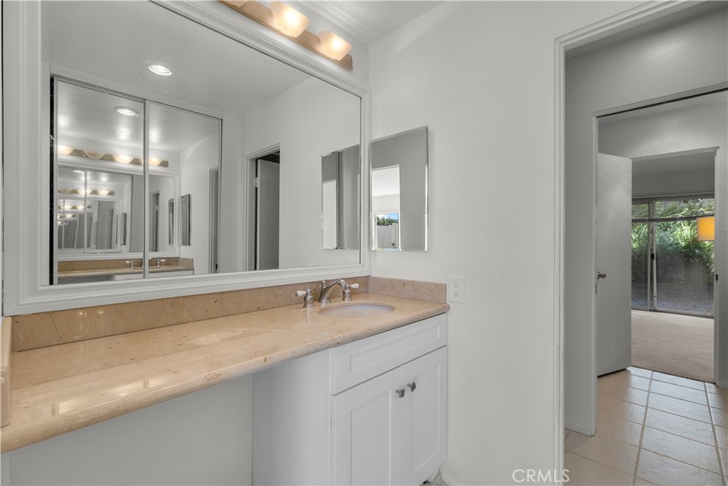 2235 W 25th Street 127