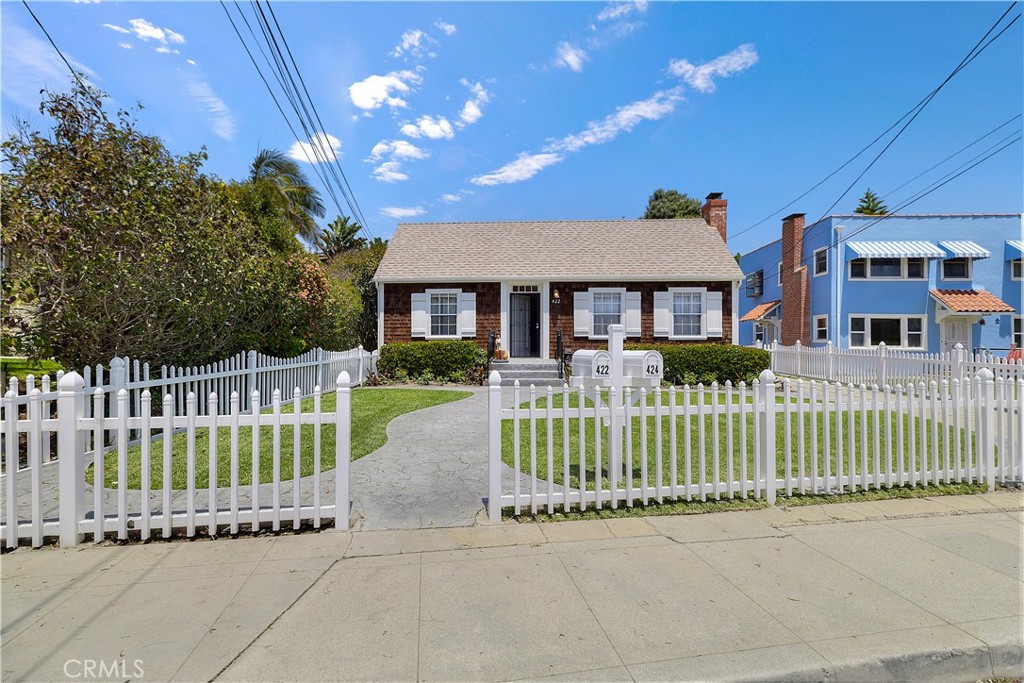 422 W 40th Street
