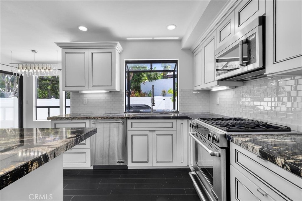 1150 W Capitol Drive 90