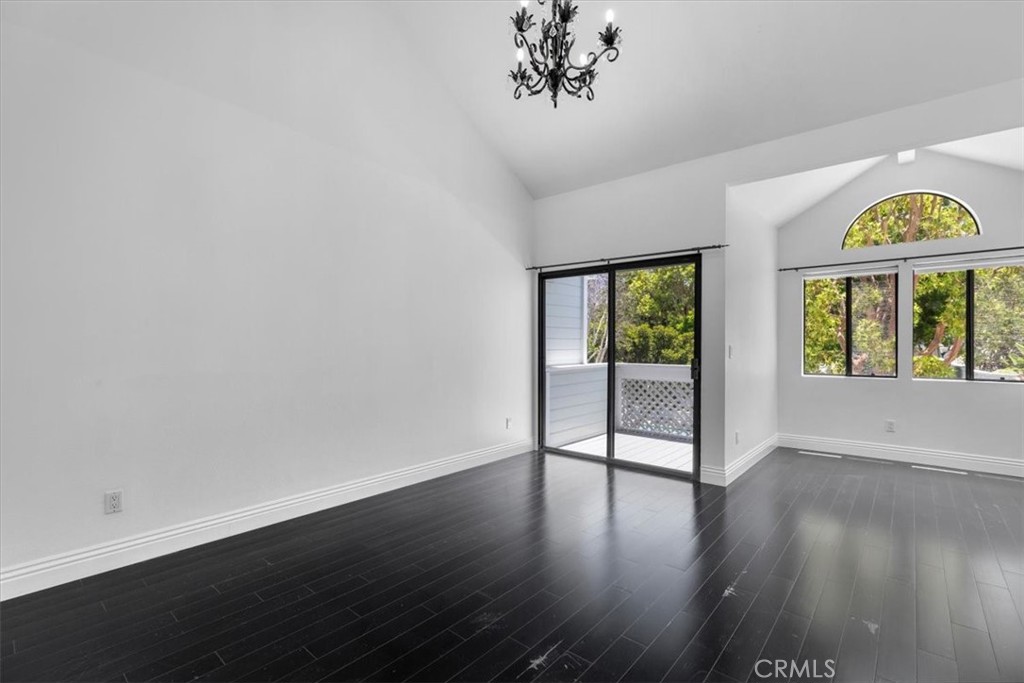 1150 W Capitol Drive 90