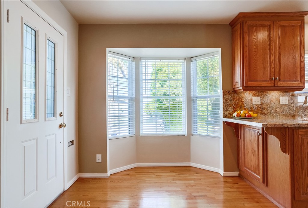 851 W Hamilton Avenue