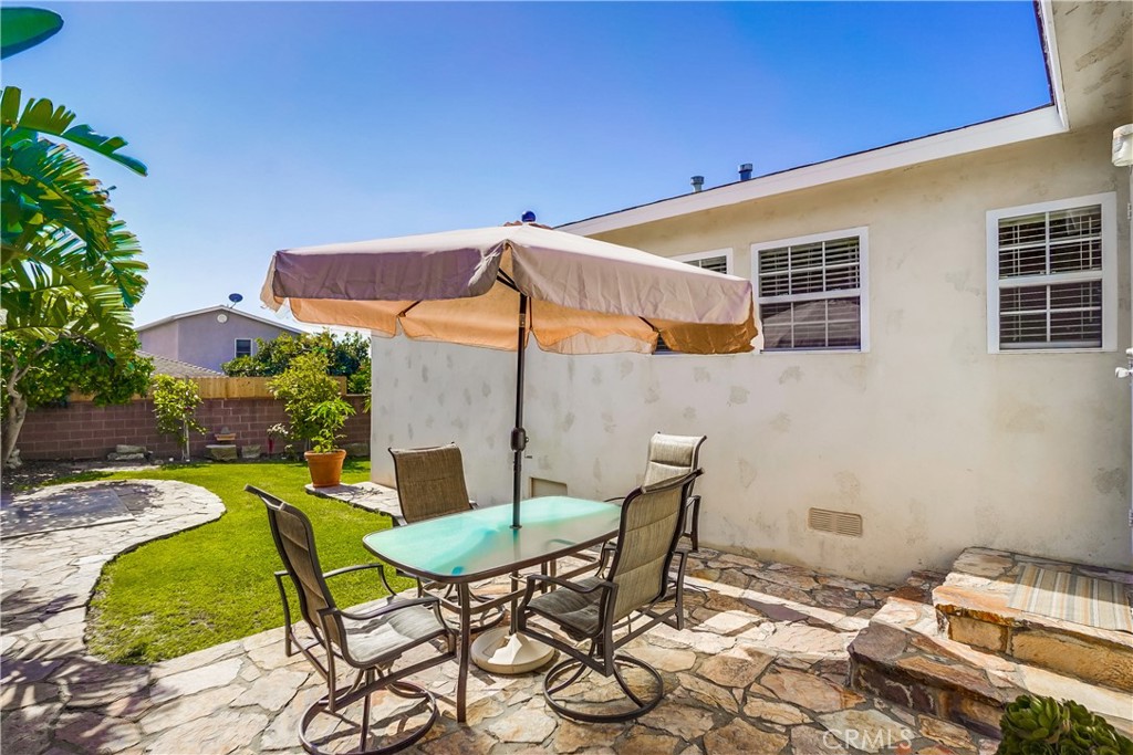 851 W Hamilton Avenue