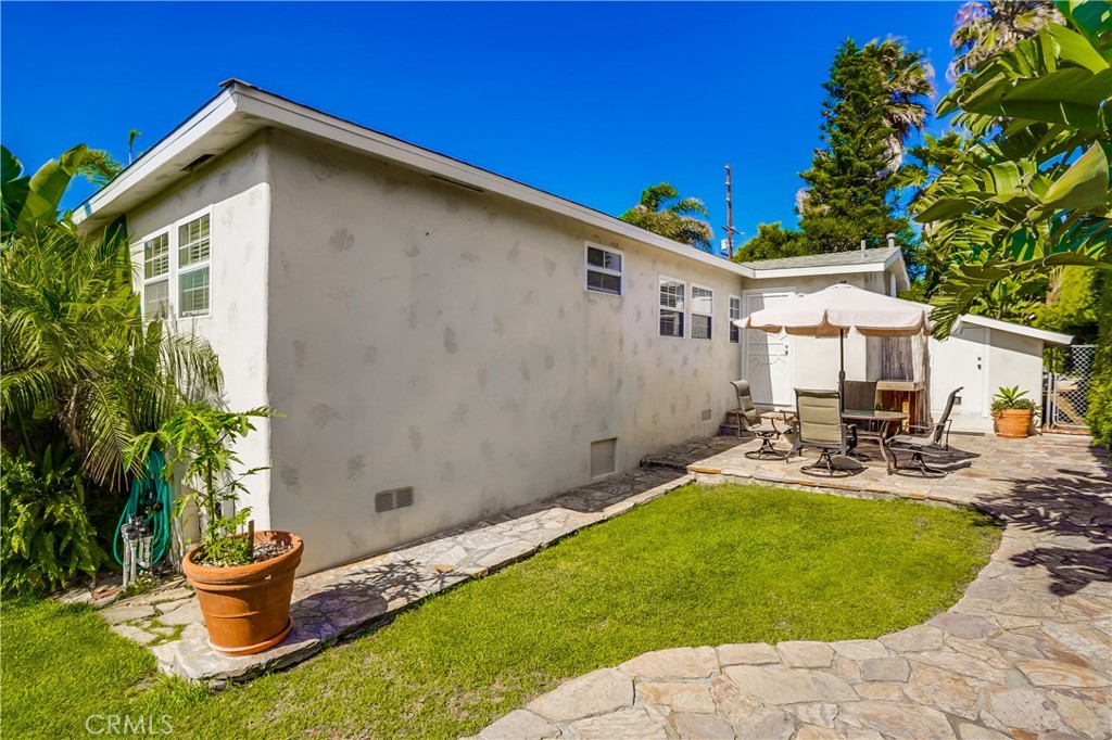 851 W Hamilton Avenue