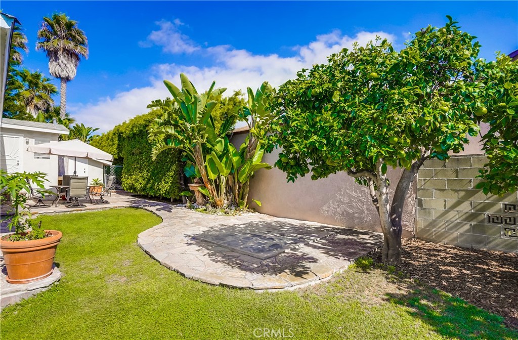 851 W Hamilton Avenue